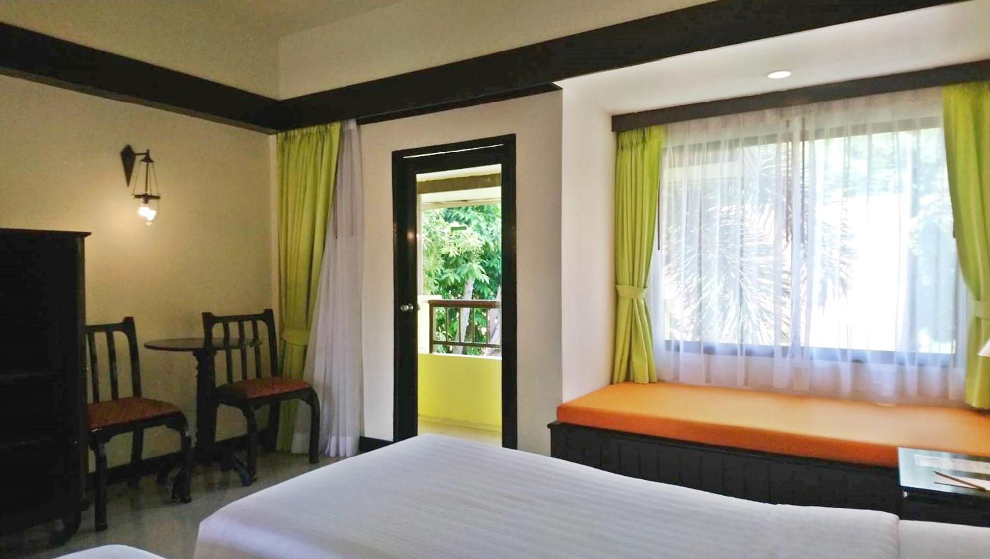 Superior Double or Twin Room Garden View