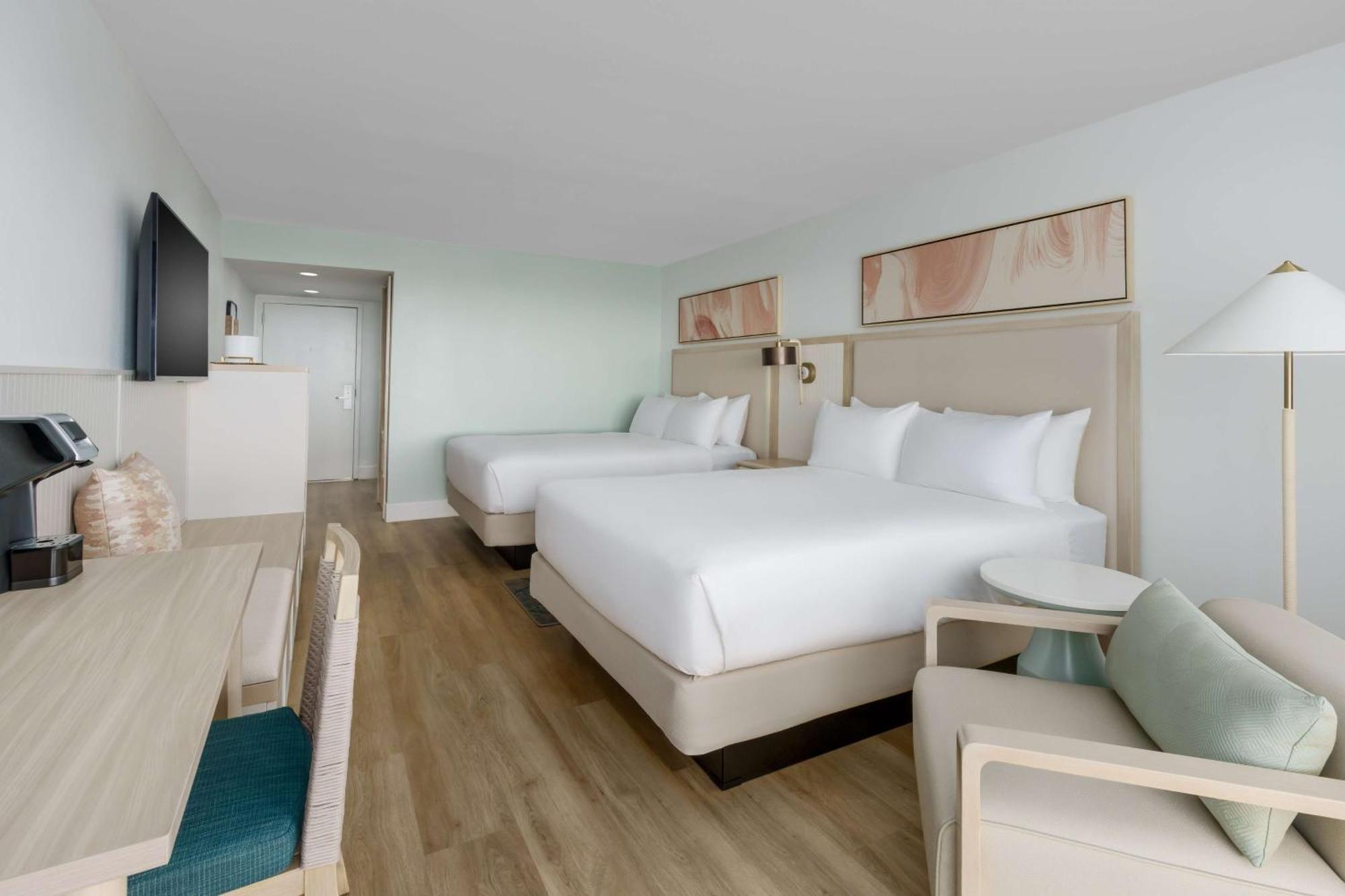 Gulf Front Queen Room Two Queen Beds Balcony