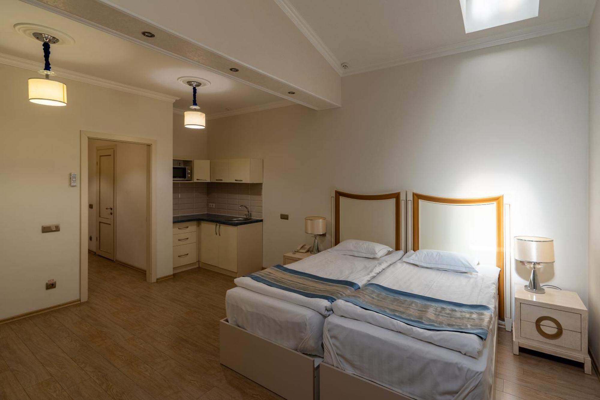 One-bedroom Loft Apartment