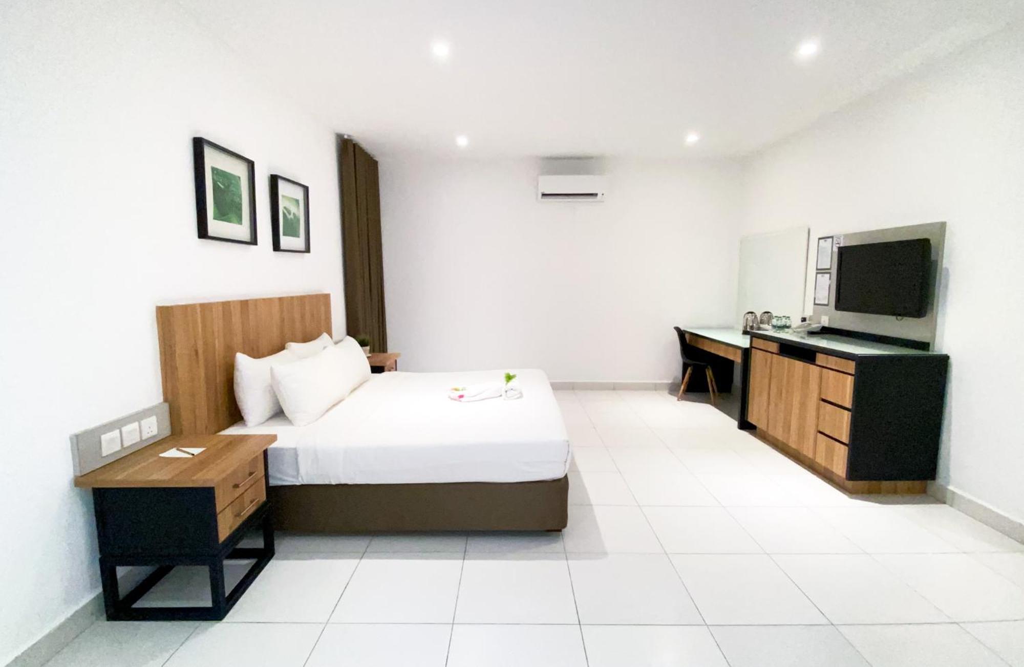 Deluxe King Room