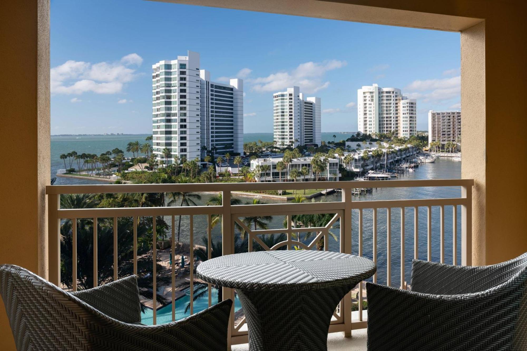 Marina View Guest room 1 King Balcony