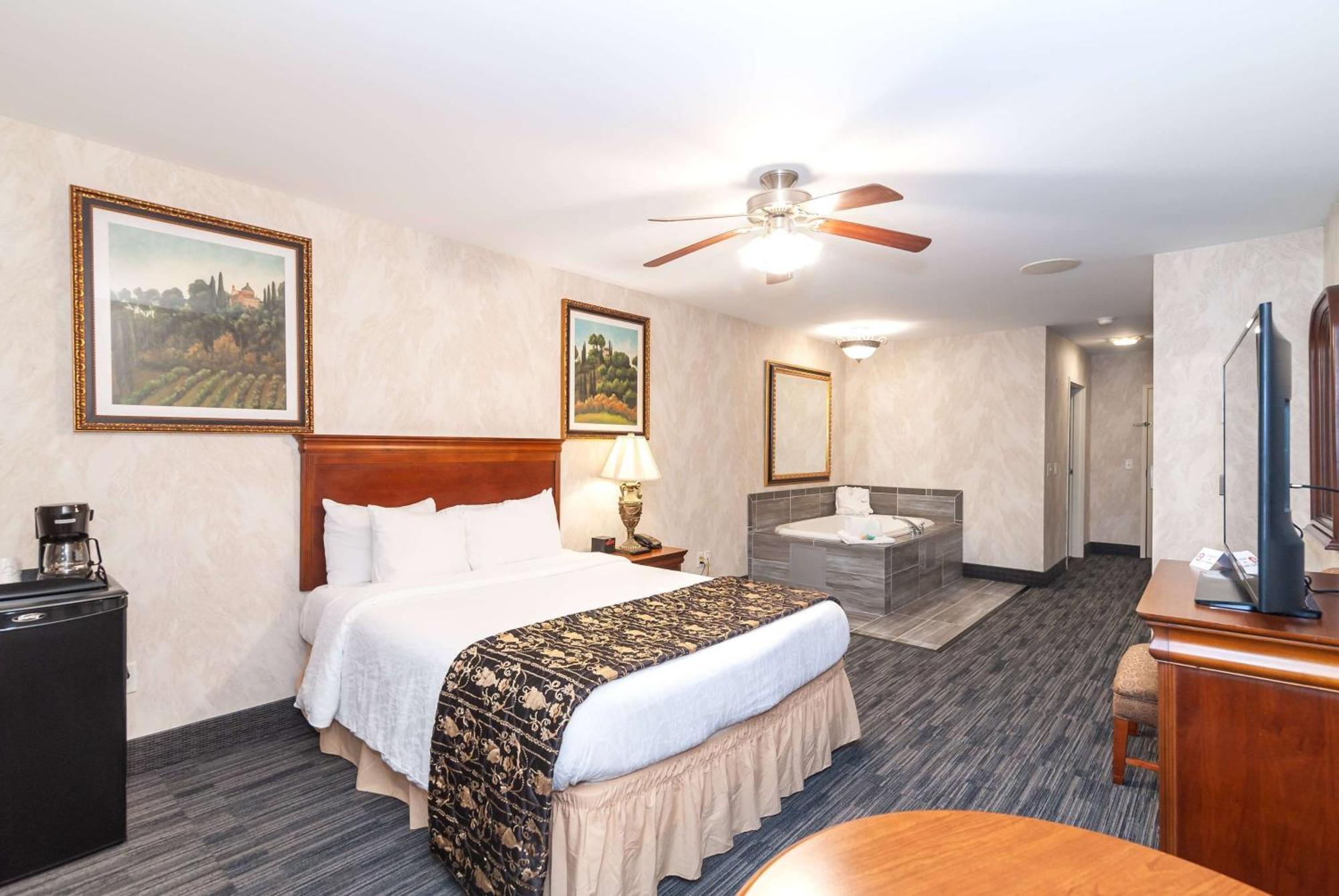 Deluxe King Room One King Bed Non-Smoking