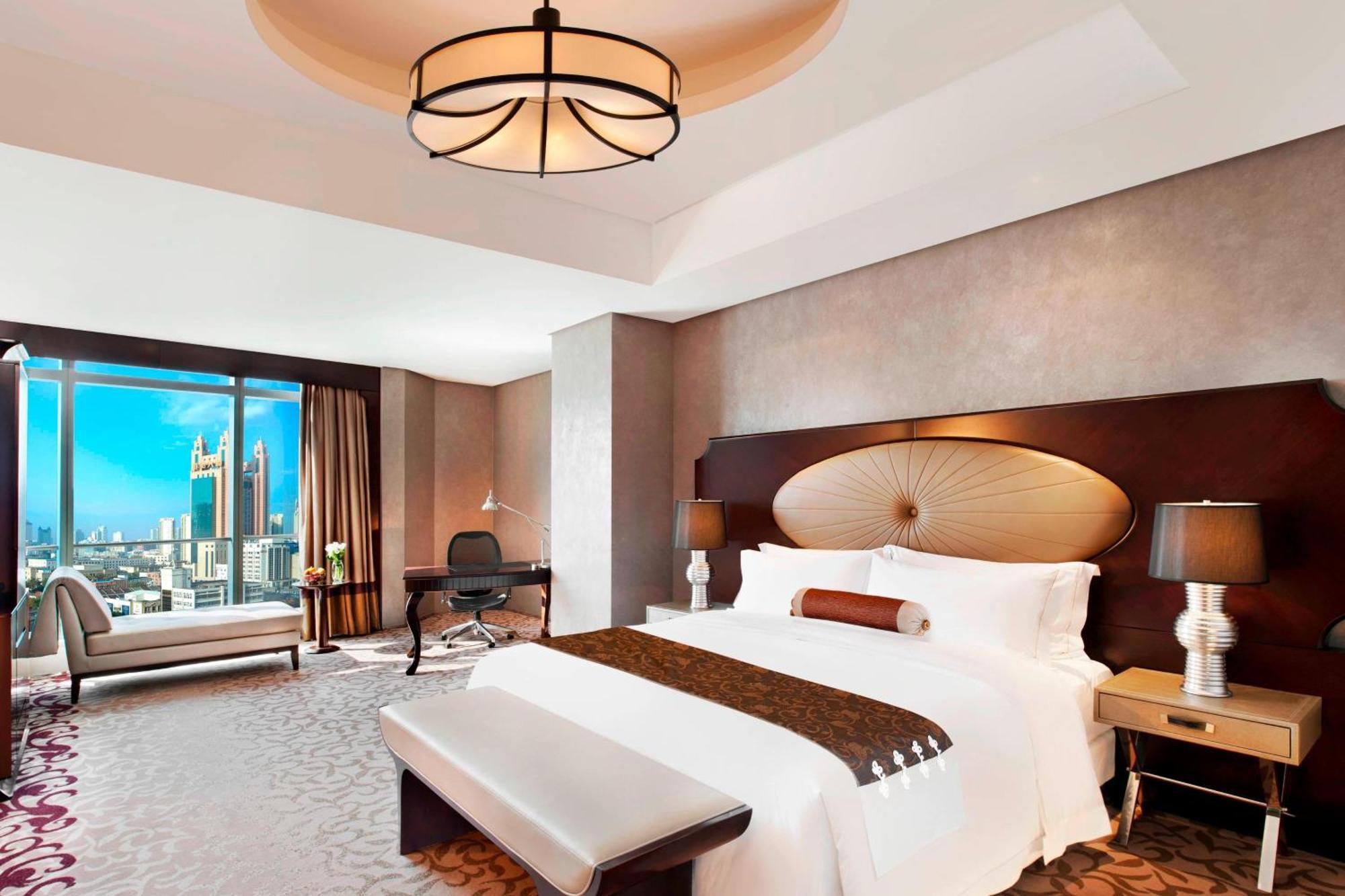 Superior Room City View