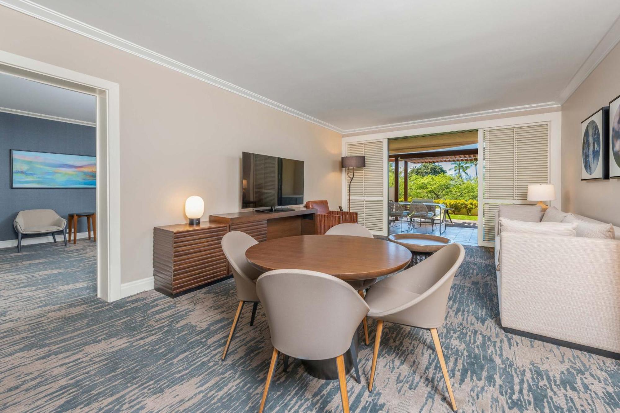 Lanai Suite, 1 Bedroom Larger Suite, 1 King, Ground floor,1543917205:JPEG
