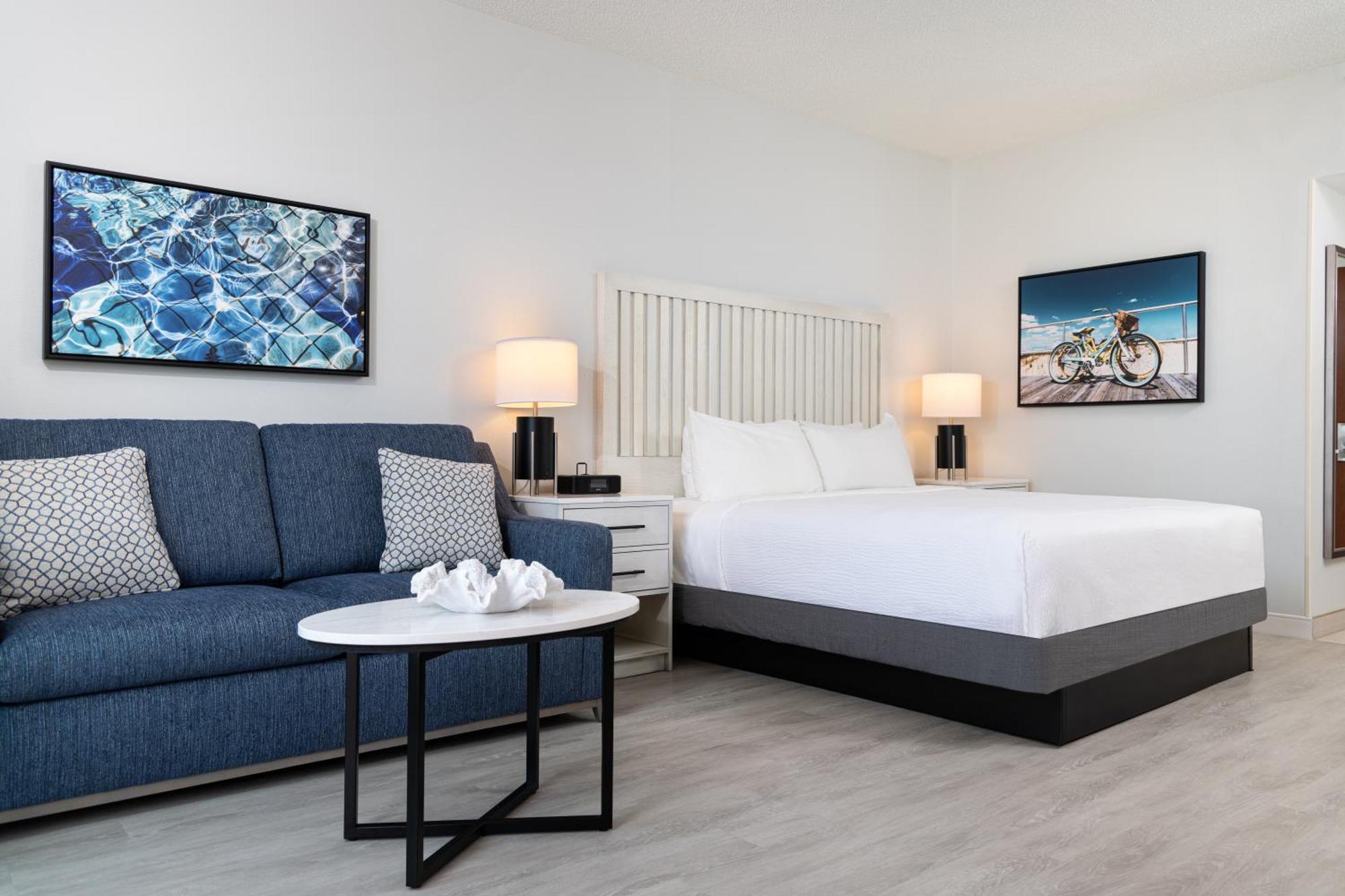 Luxury King Room- Coast Line View