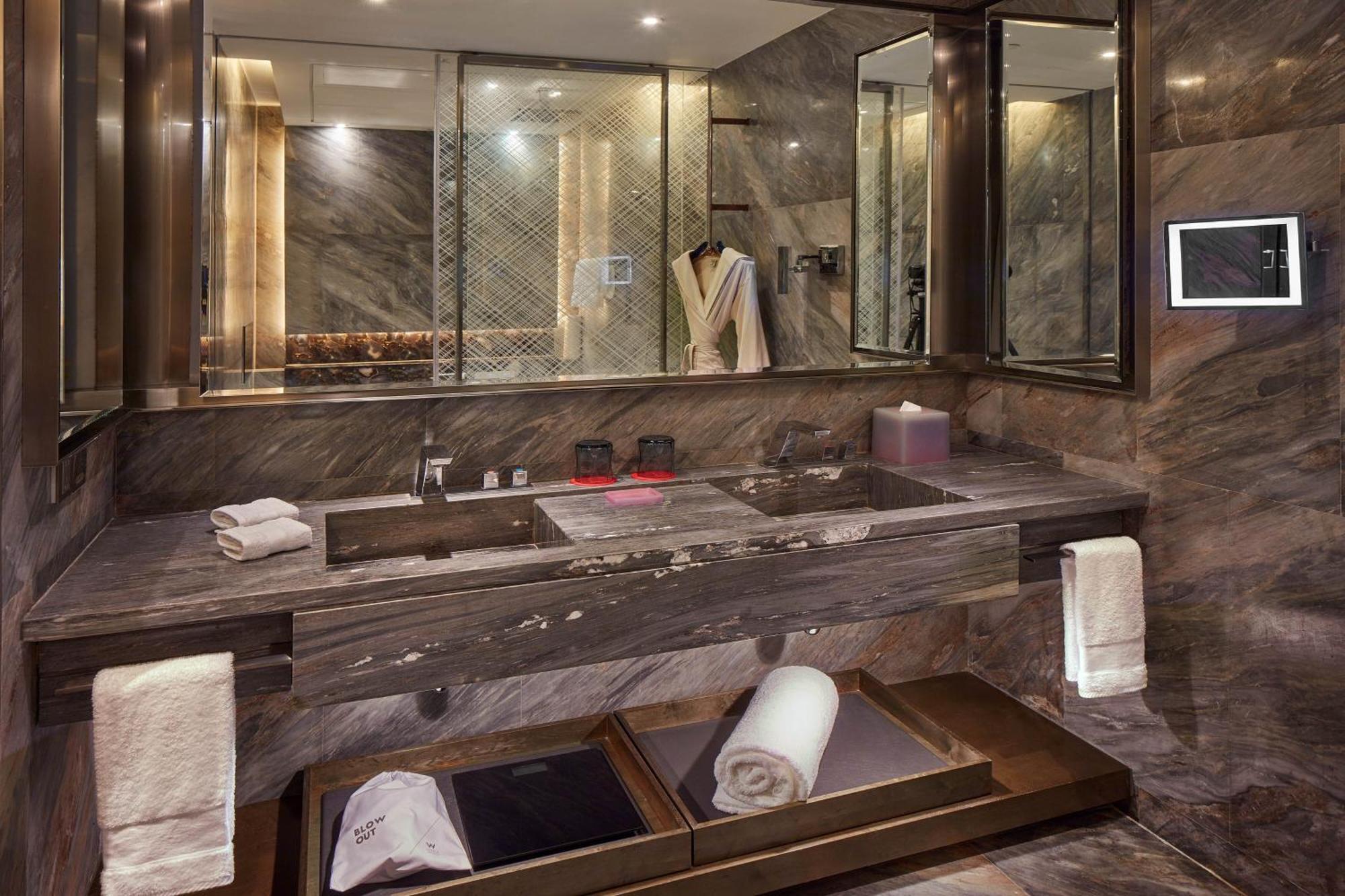 Jewel Design King Room