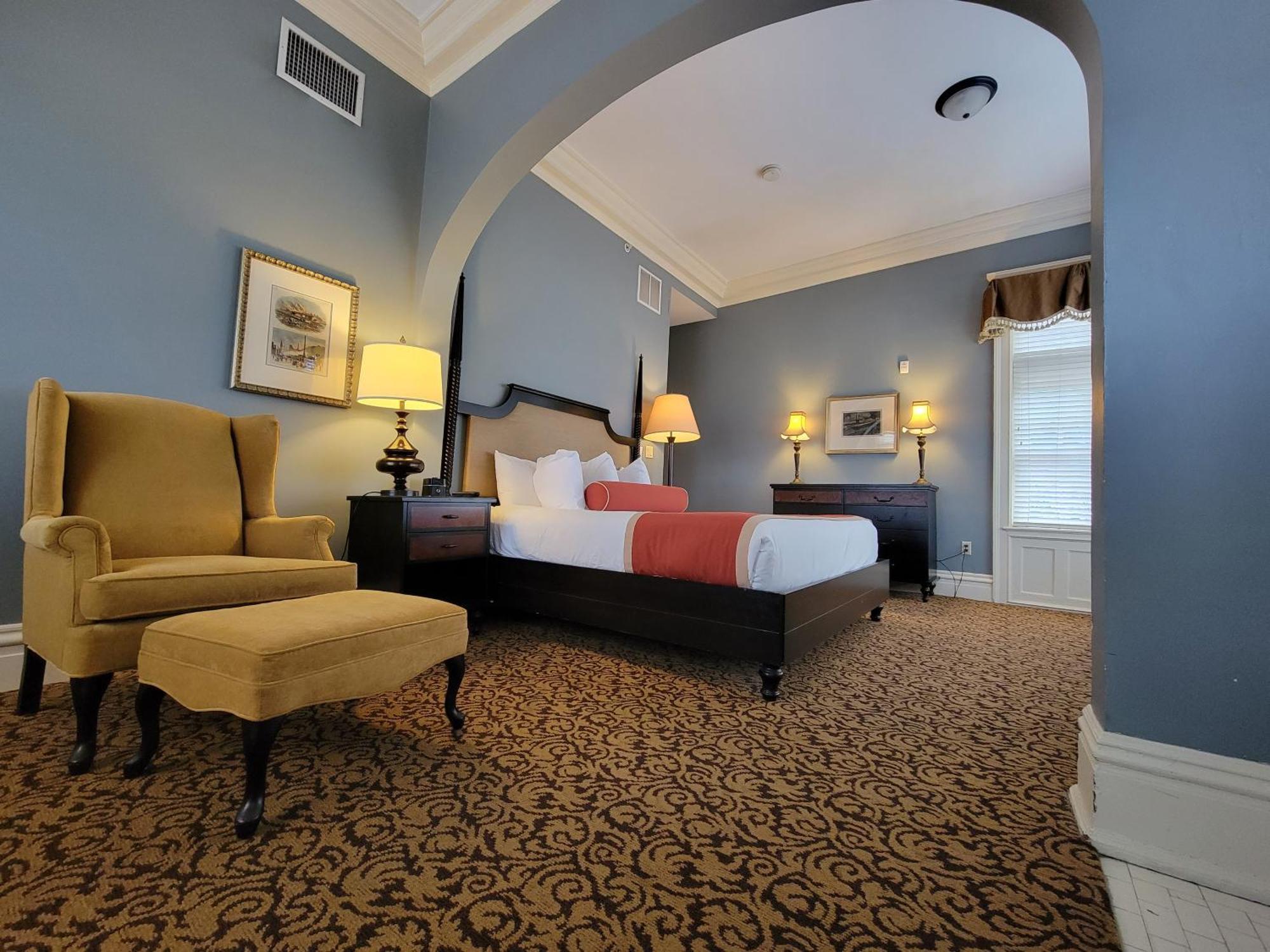 Superior Room with King Bed,1544074270:JPEG