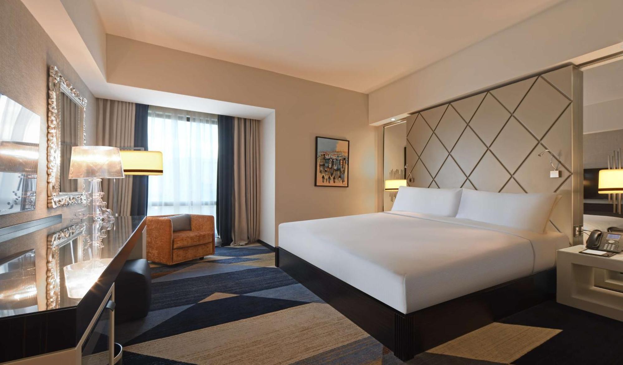 King Guest Room,1544660194:JPEG