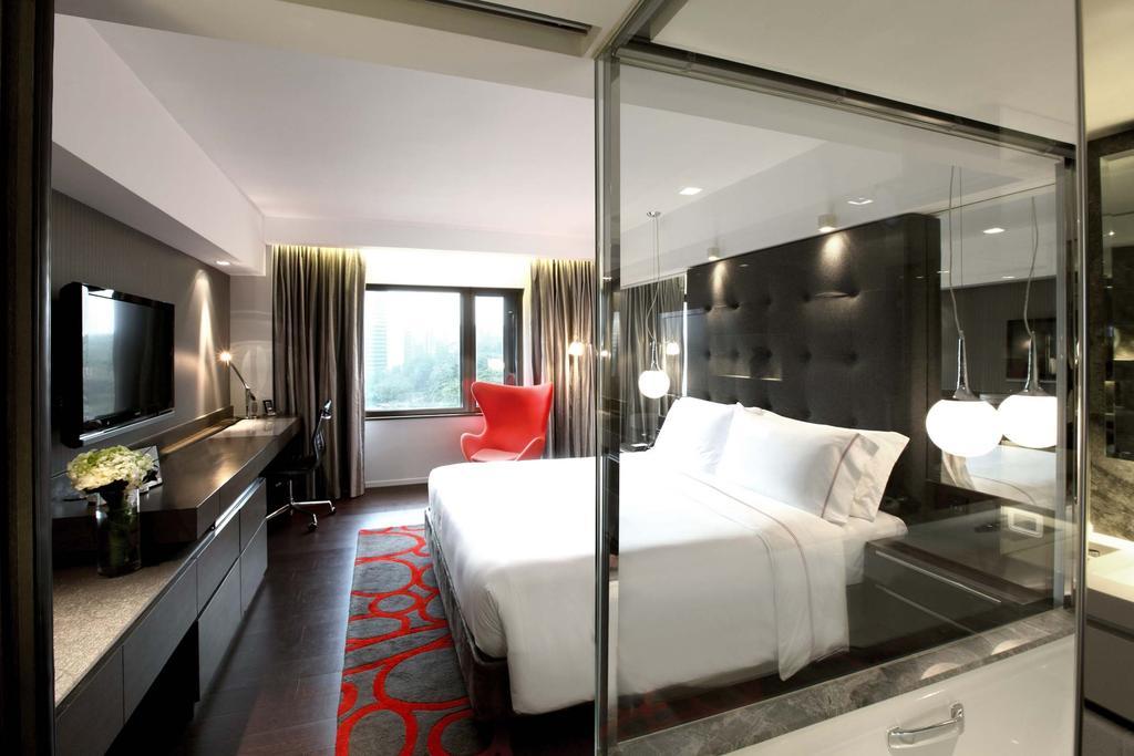 King or Twin Room Park View