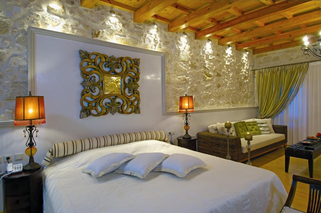 Executive Suite,154552148:JPEG