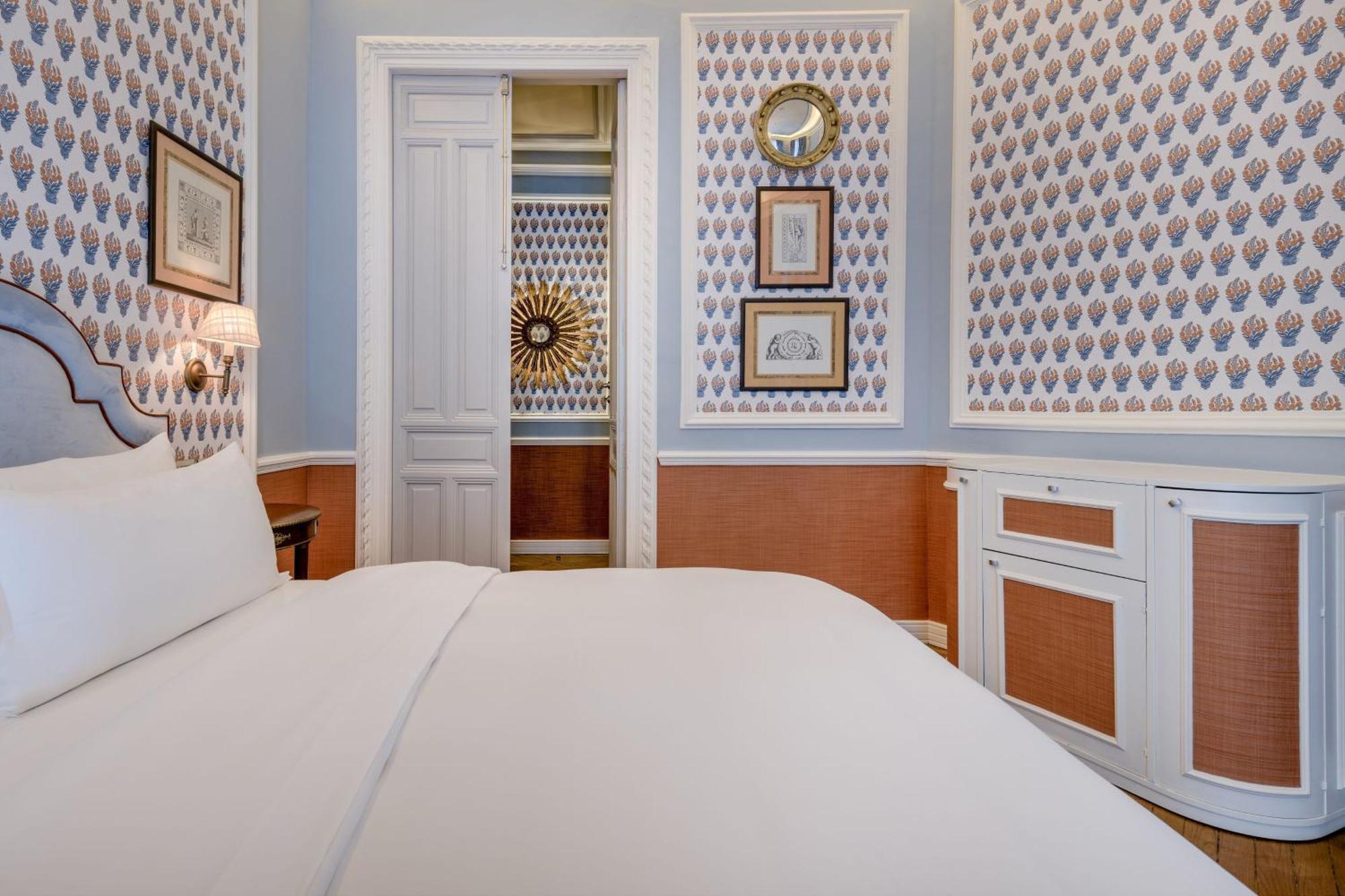 Premium Deluxe King or Twin Room