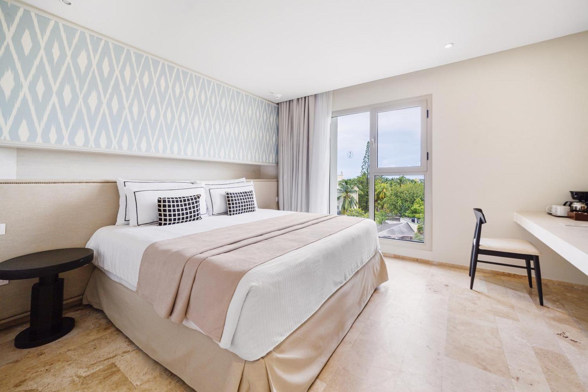 Aluxes Double Room