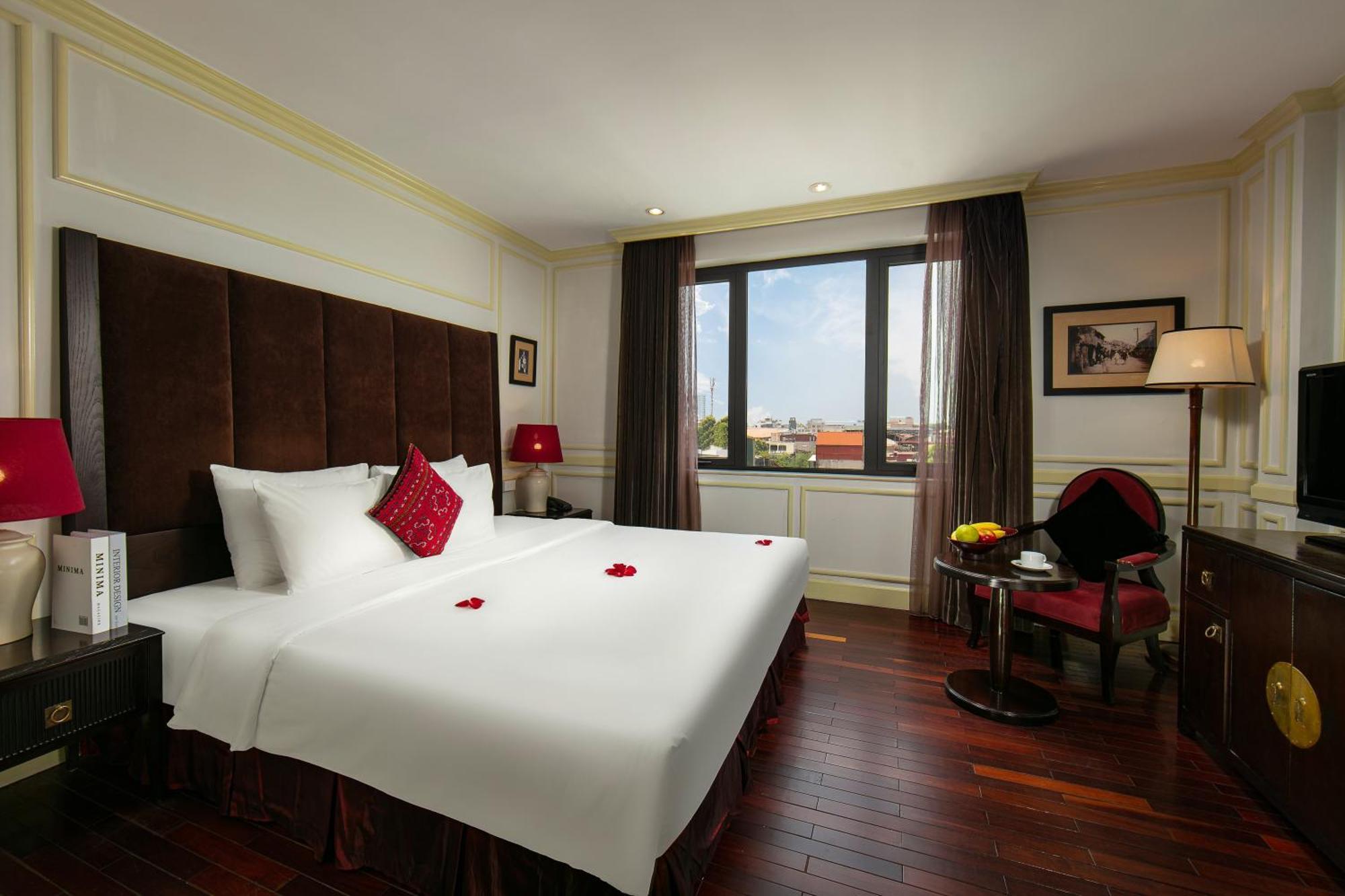 Deluxe Double or Twin Room City View