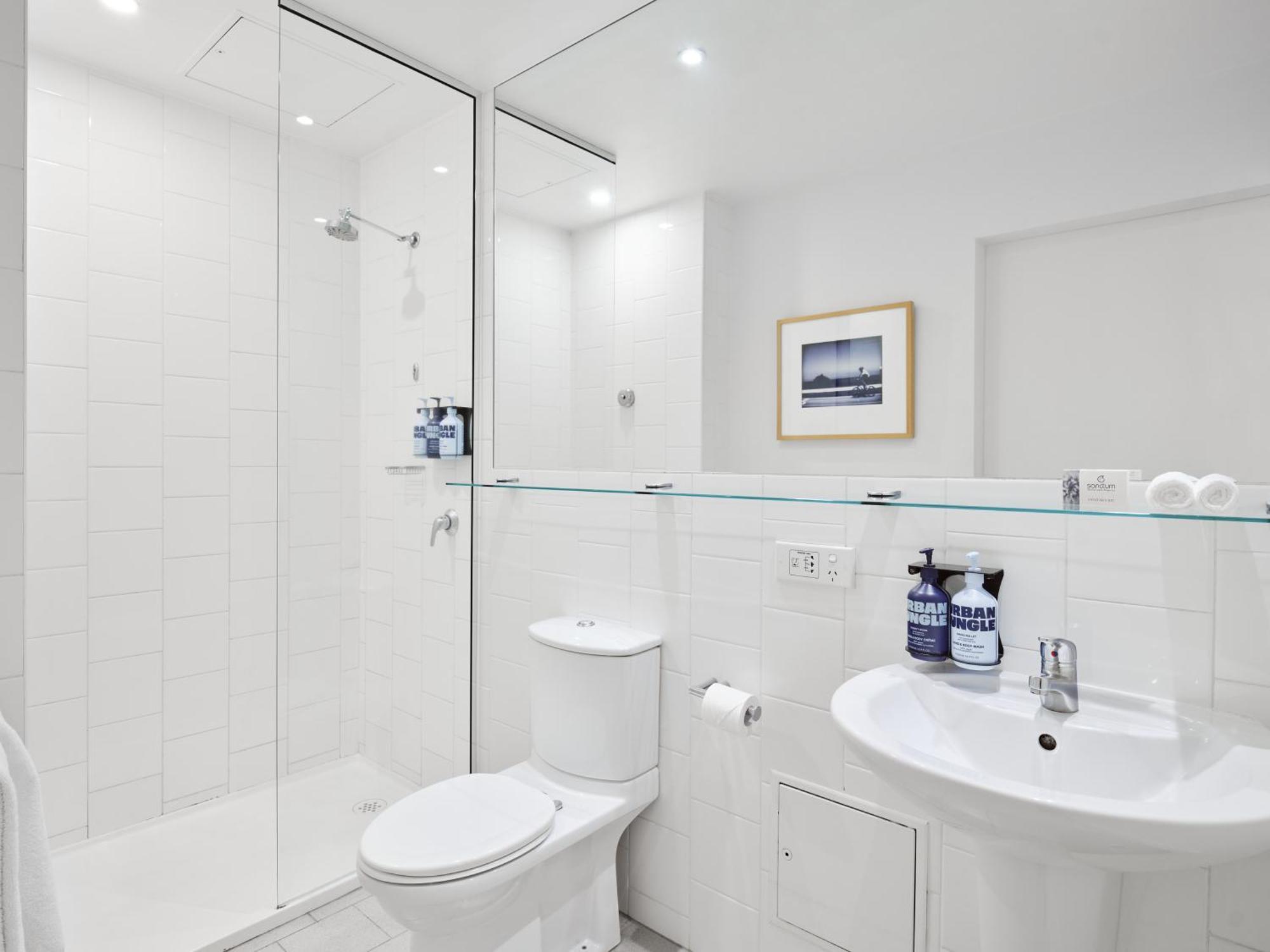 Superior King Room,1546795384:JPEG