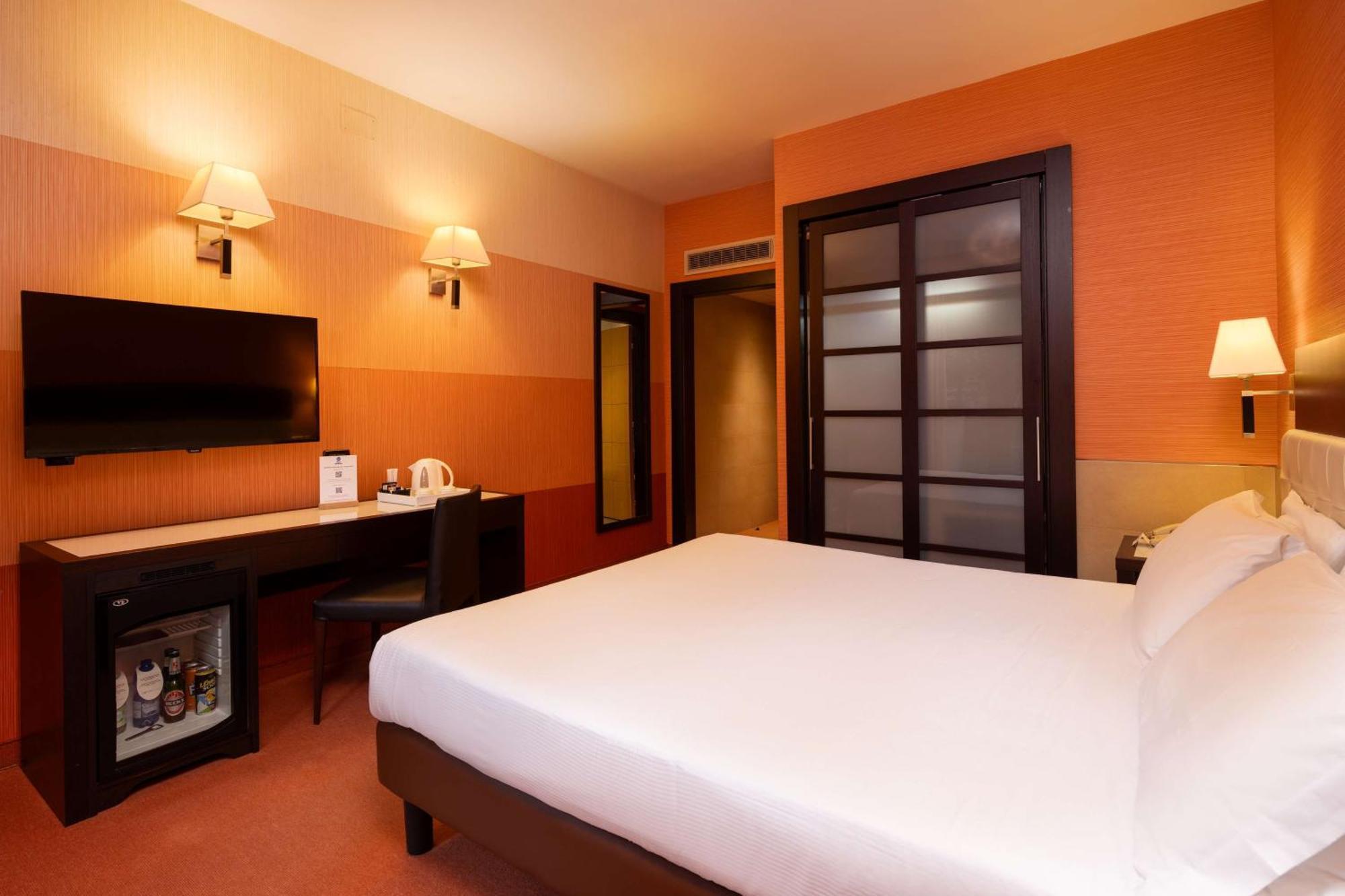 Standard King Room