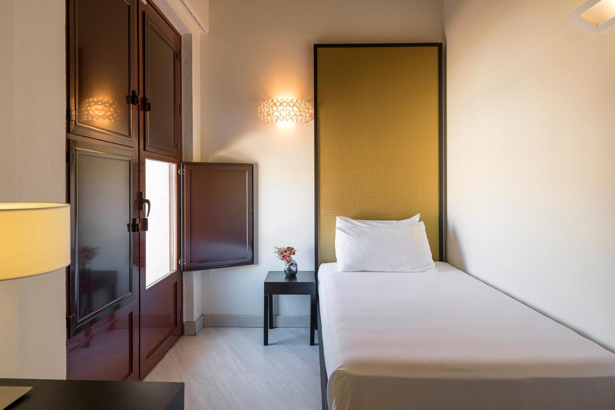 Single Room,1272658912:JPEG