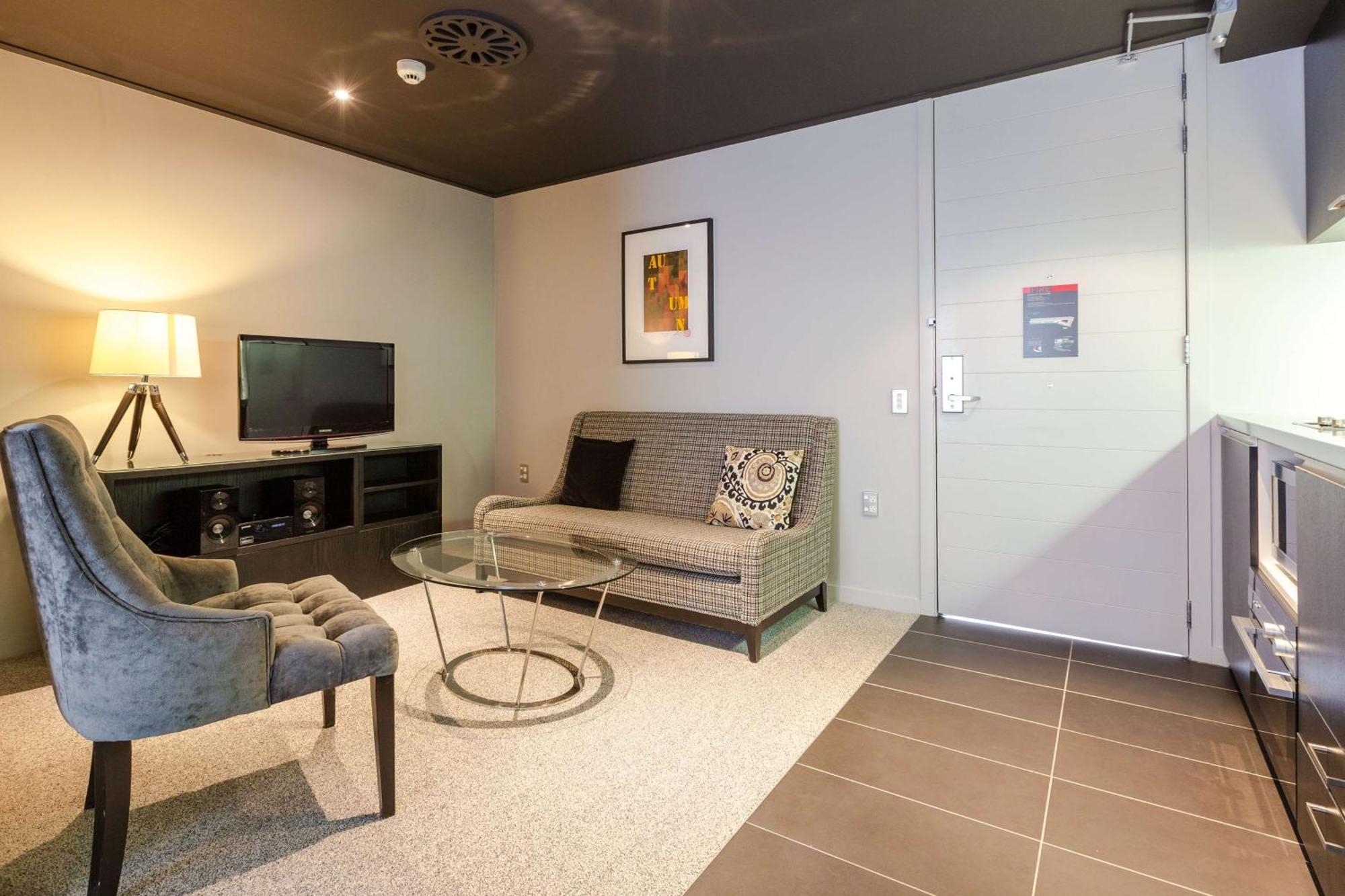 King Room Kitchenette Mobility Access