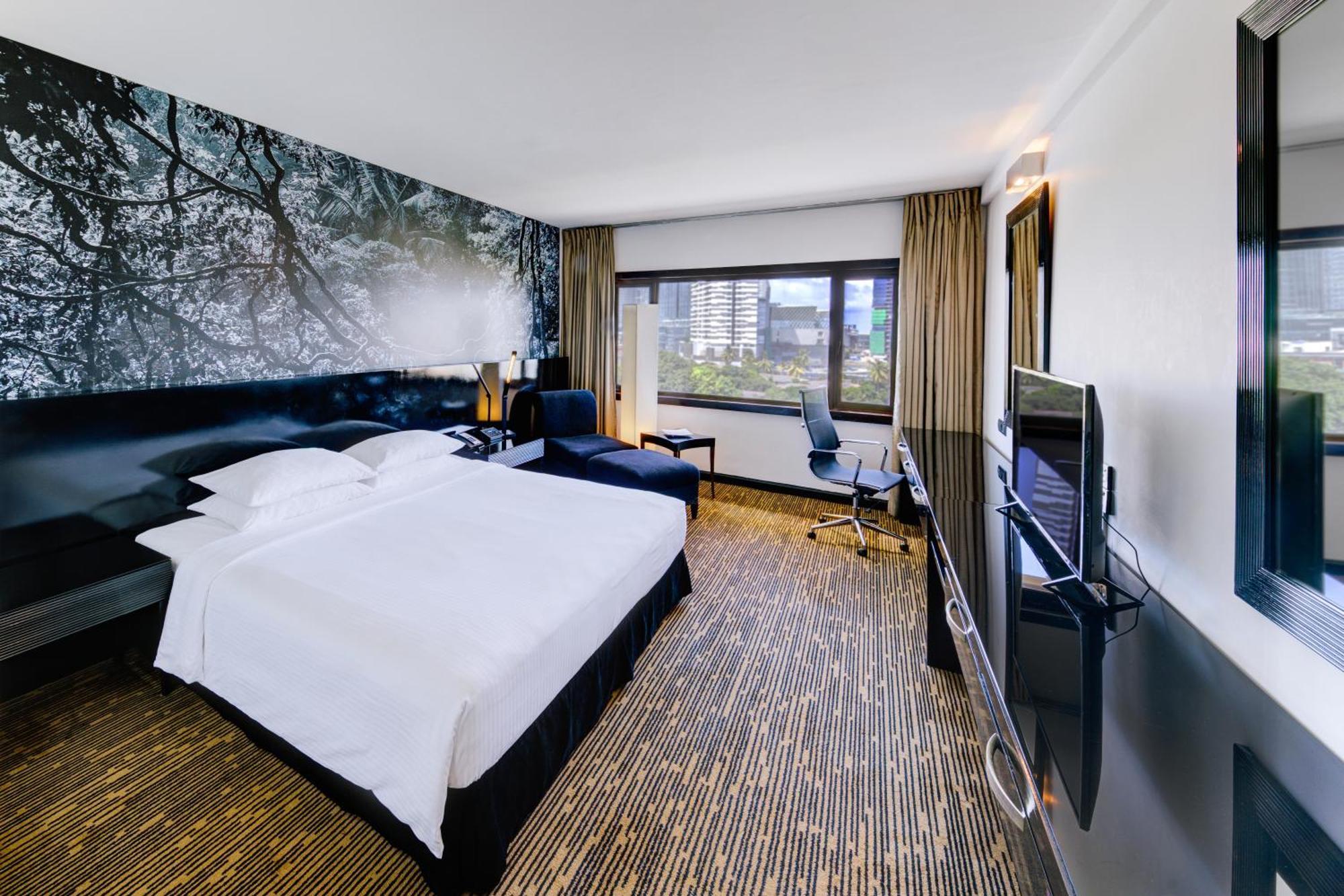 Executive Room Lounge Access