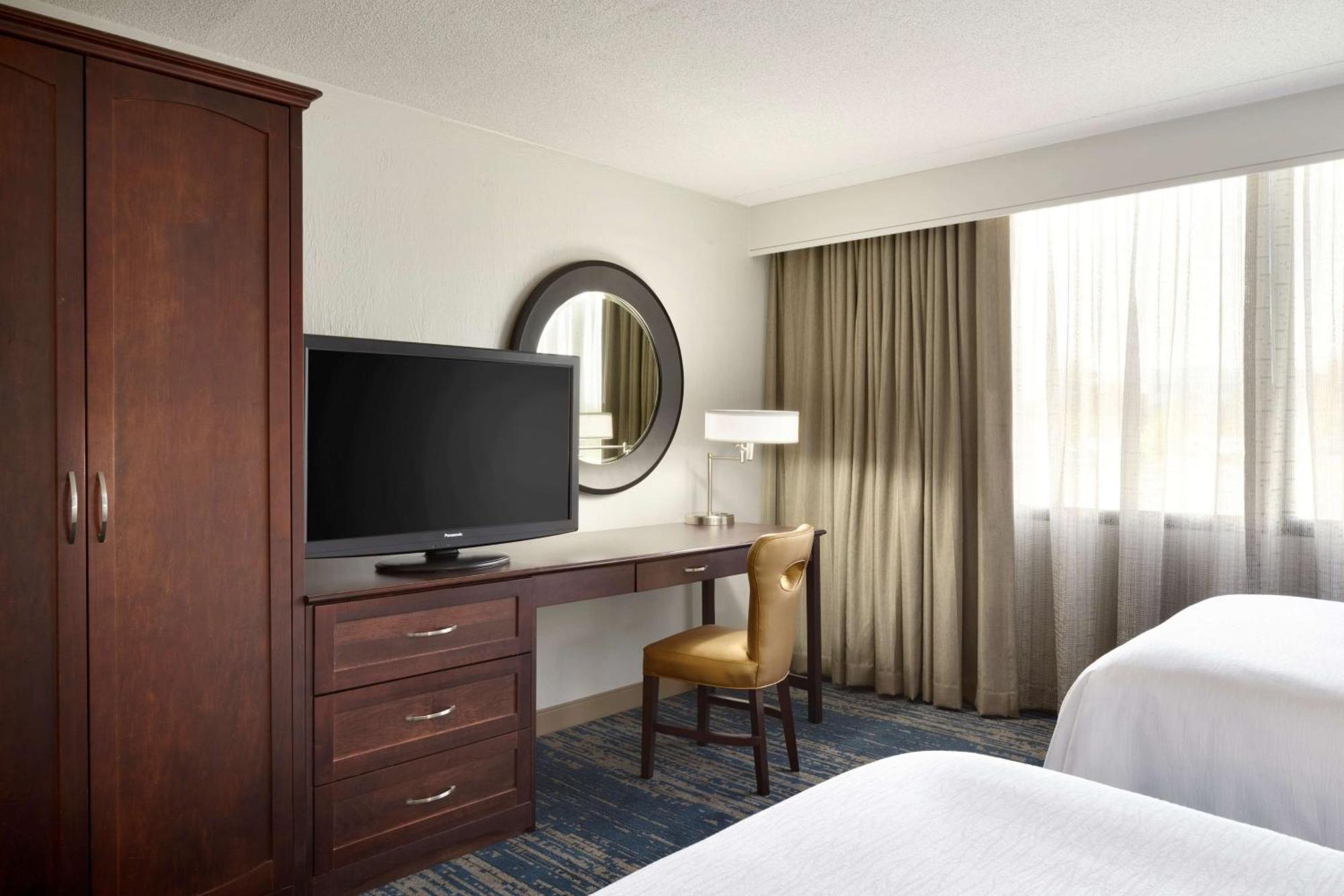 Suite Two Double Beds Non-Smoking