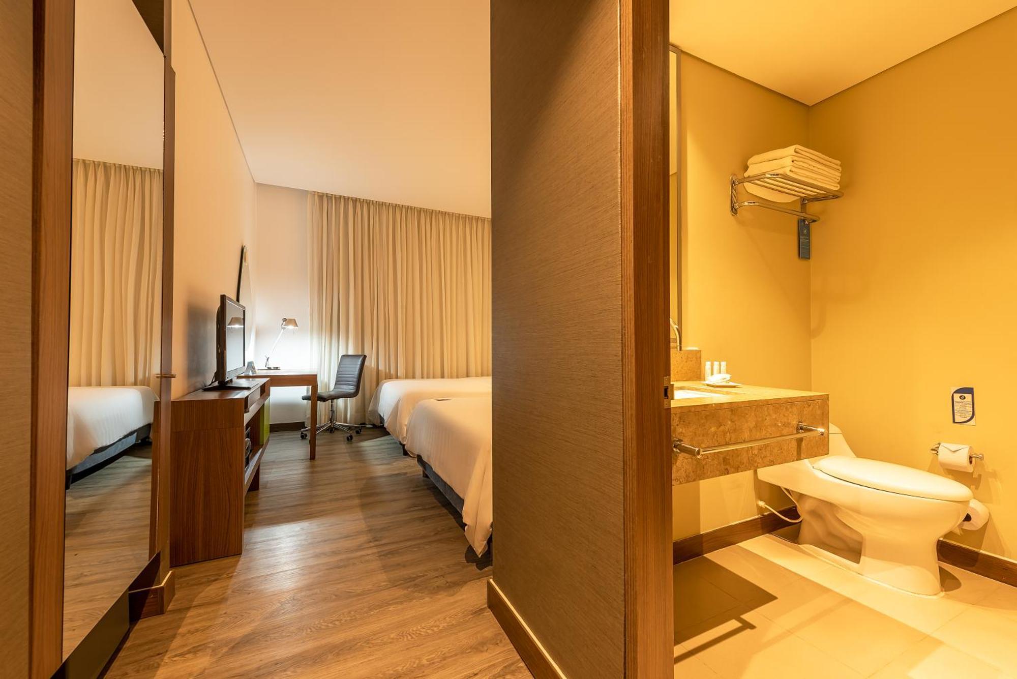 Double Room with Two Double Beds - Non-Smoking,1549339054:JPEG
