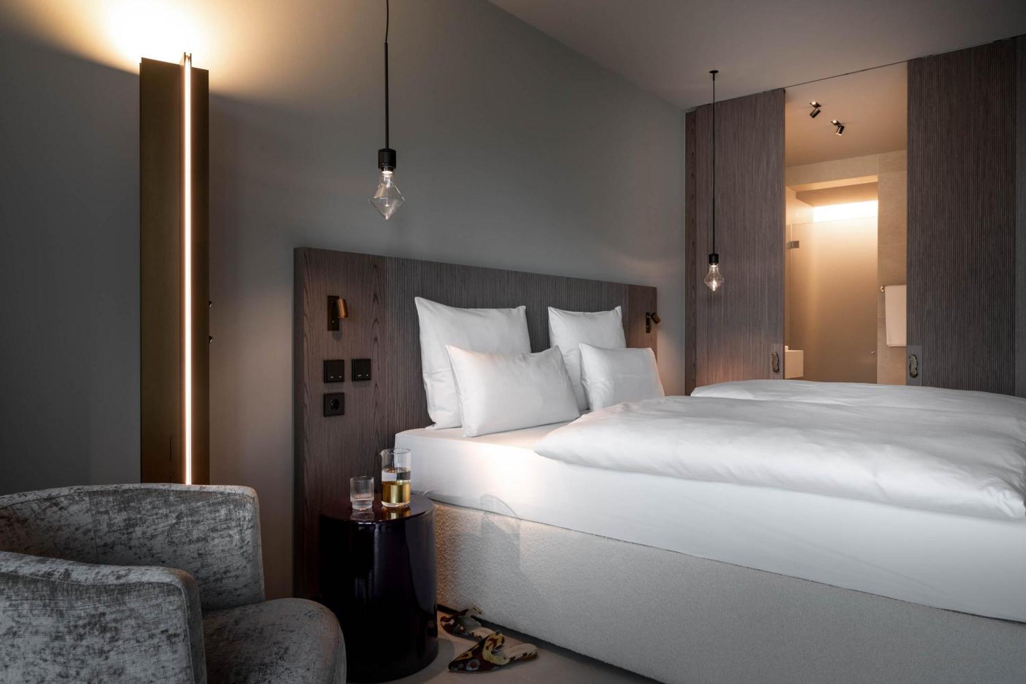 Comfort Room Urban view