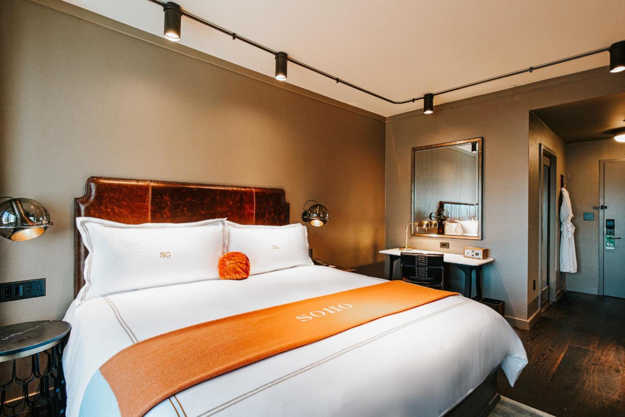 Deluxe King Room,1439107333:JPEG