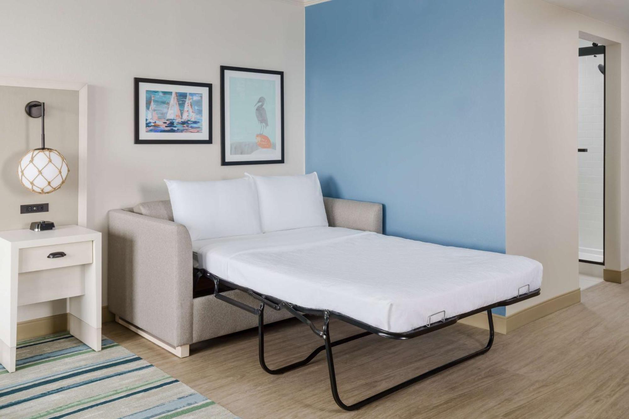 One-Bedroom King Suite with Sofa Bed - Oceanfront