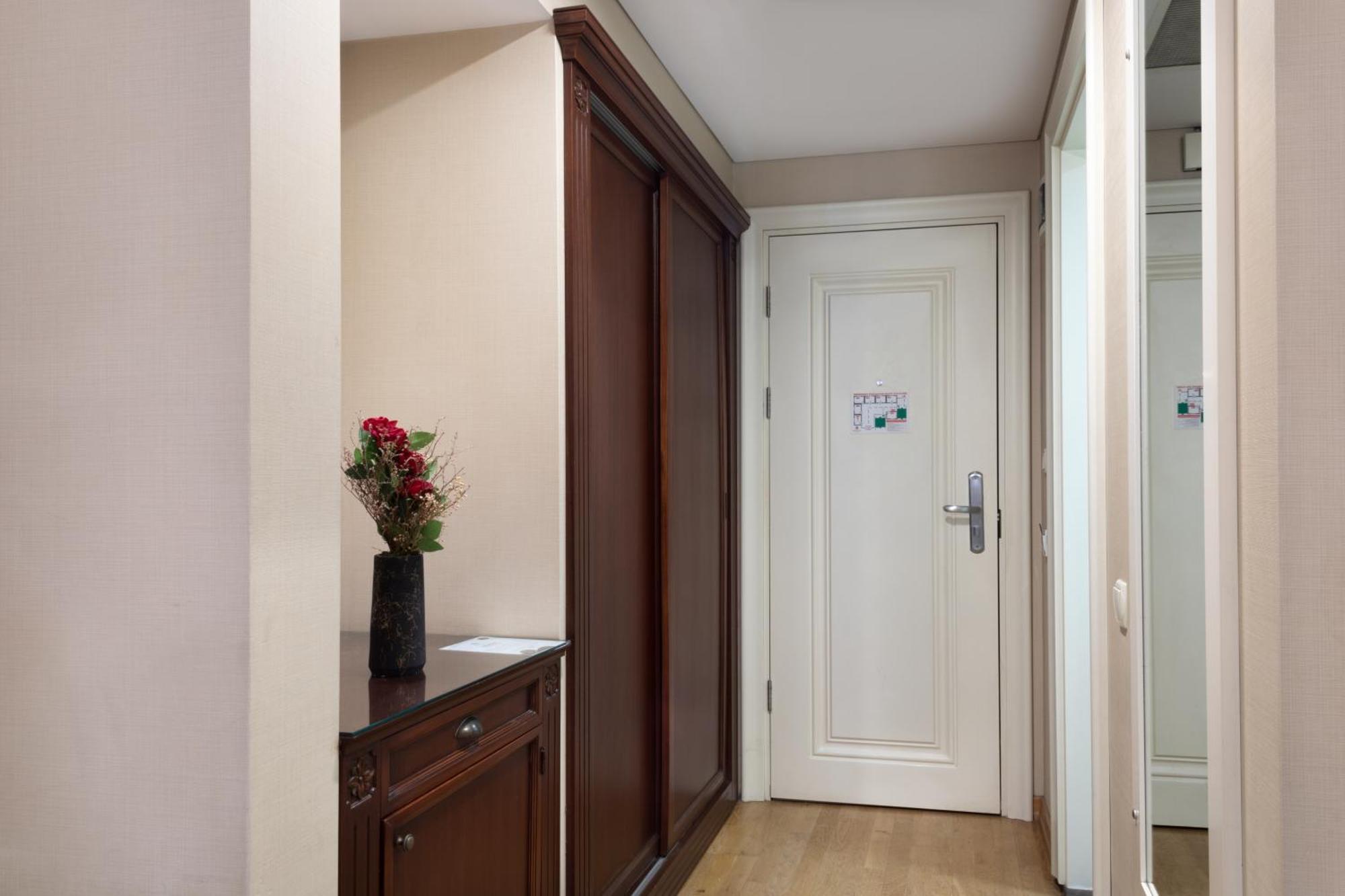 Standard Double Room,1551027127:JPEG