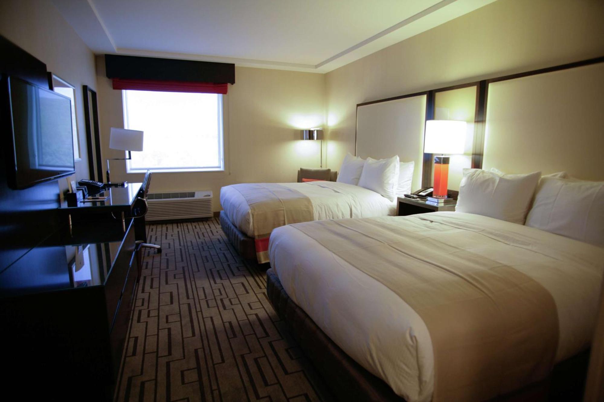 Queen Room Two Queen Beds Non-Smoking