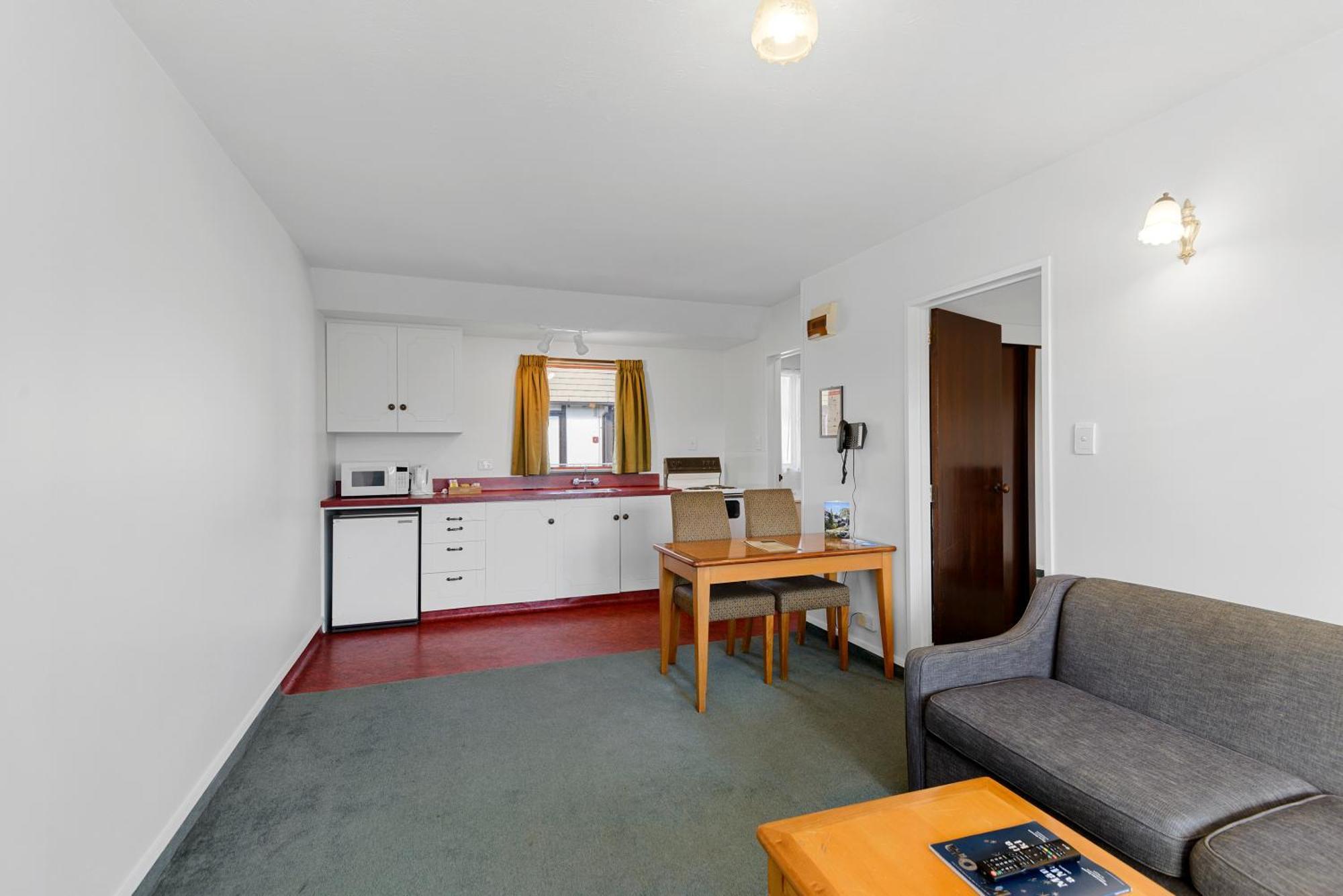 Motor Inn Room