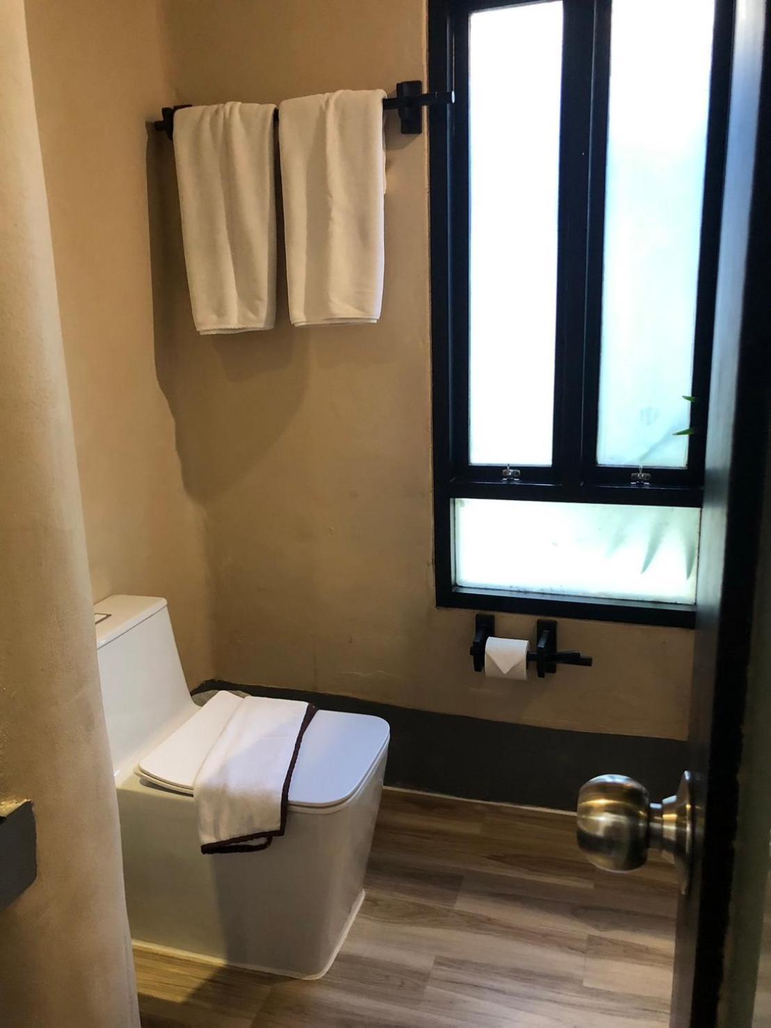 Ocean View Villa One Way Airport Transfer