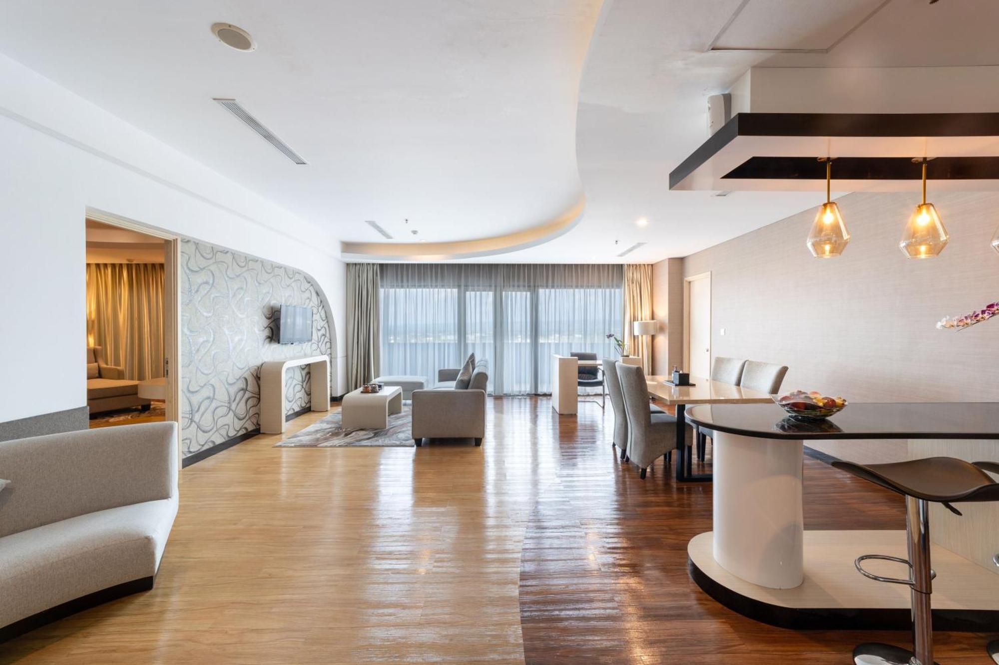 Presidential Suite
