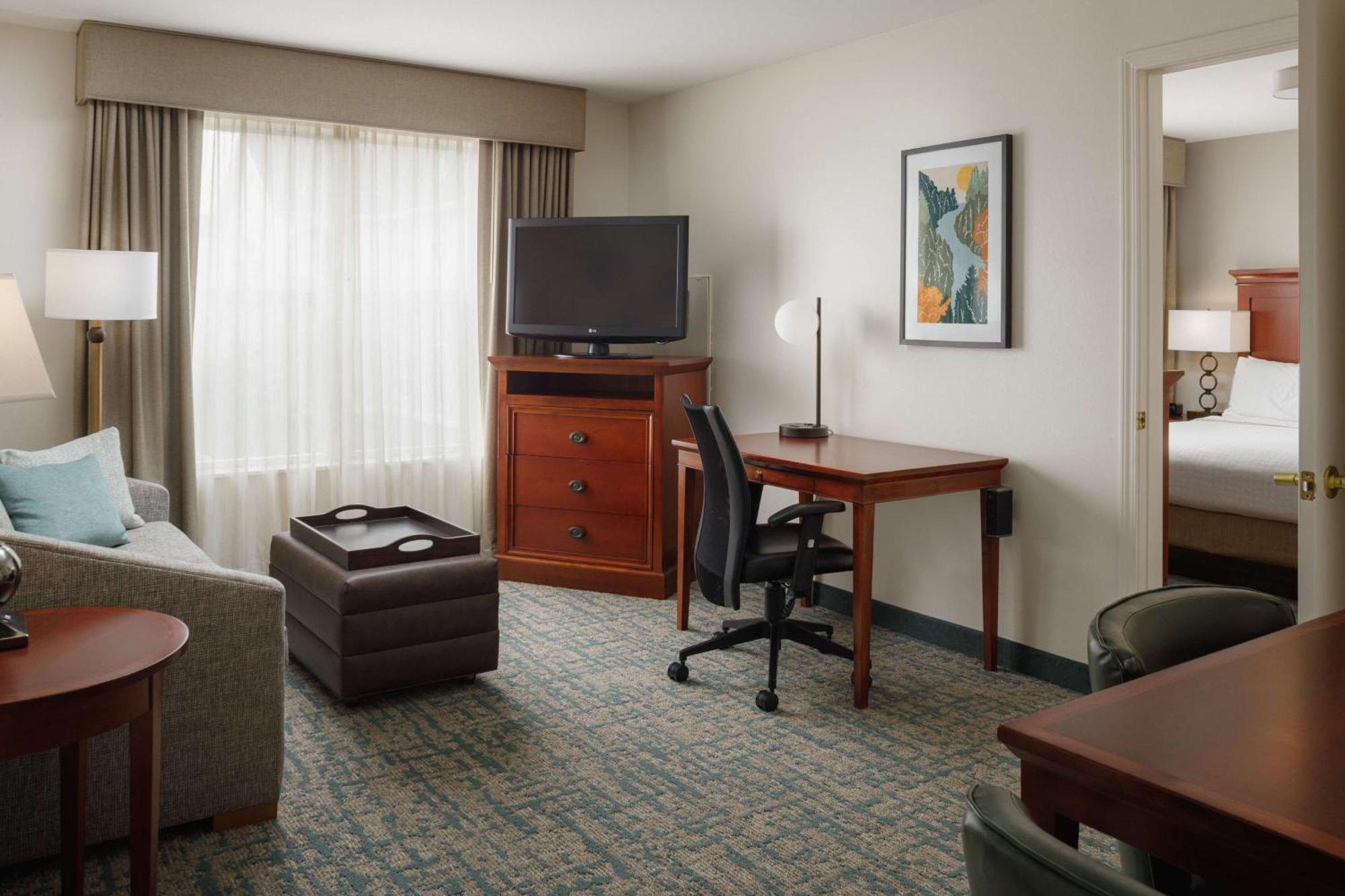 One-Bedroom King Suite