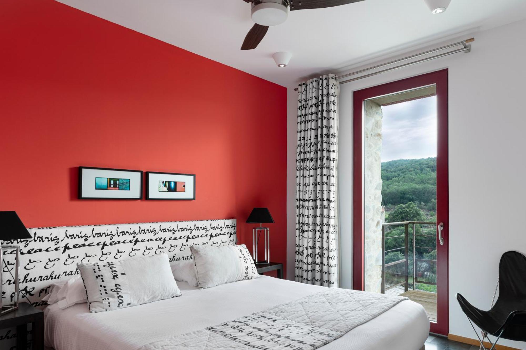 Family Room,1552125724:JPEG