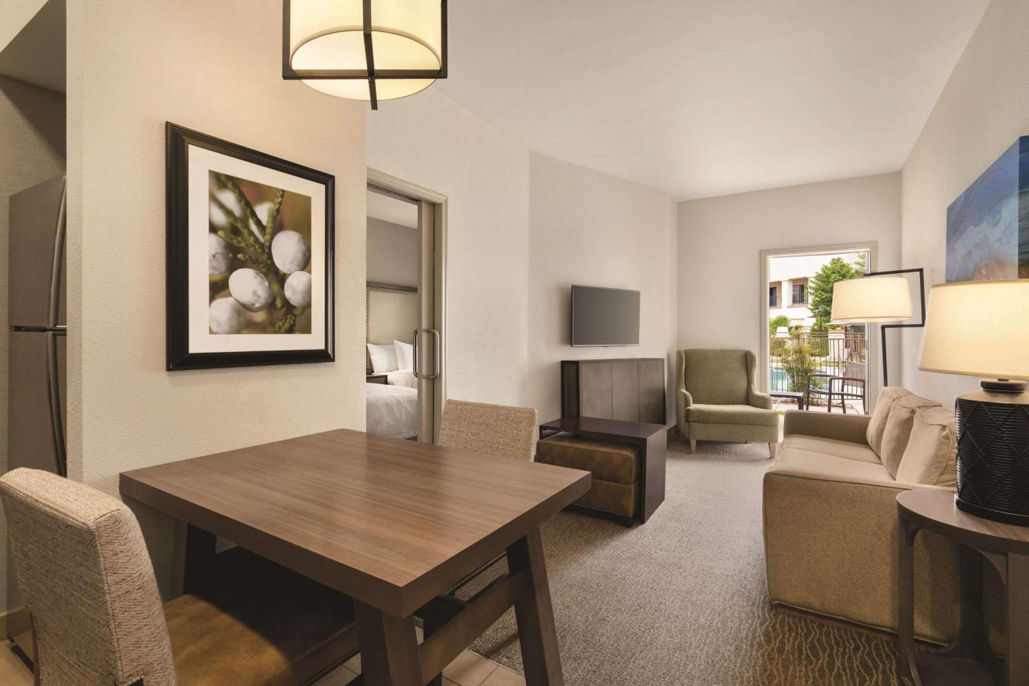 Premium Queen Suite with Two Queen Beds - Non-Smoking