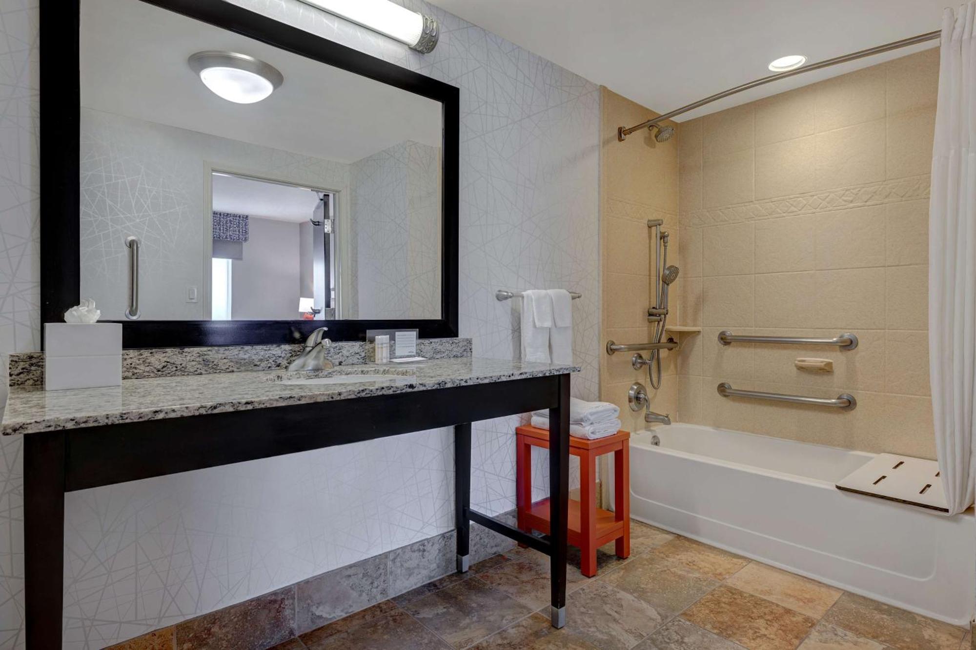 King Studio - Mobility and Hearing Access/Non-Smoking,1552505125:JPEG