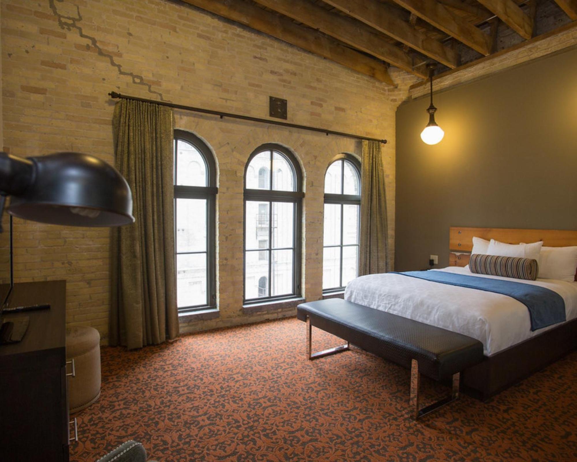One Bedroom King Suite