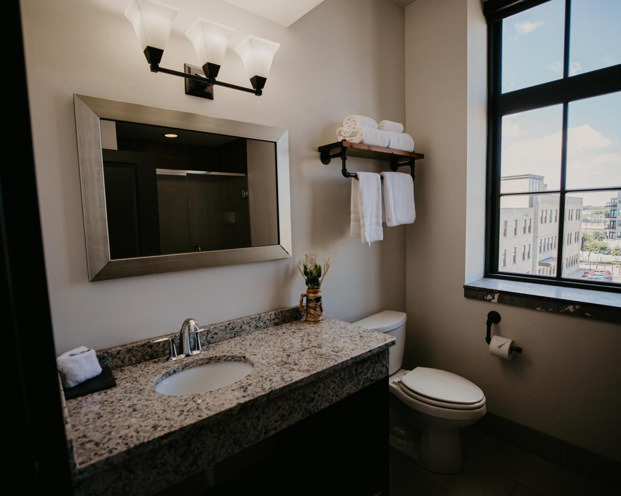 One Bedroom King Suite