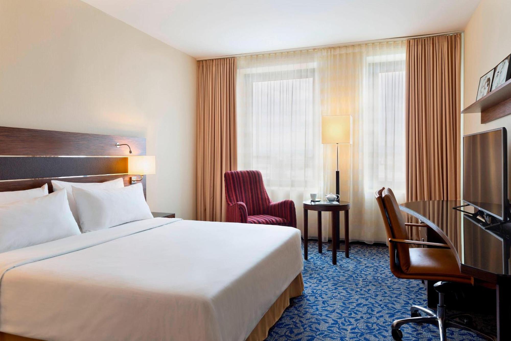 Standard King Room