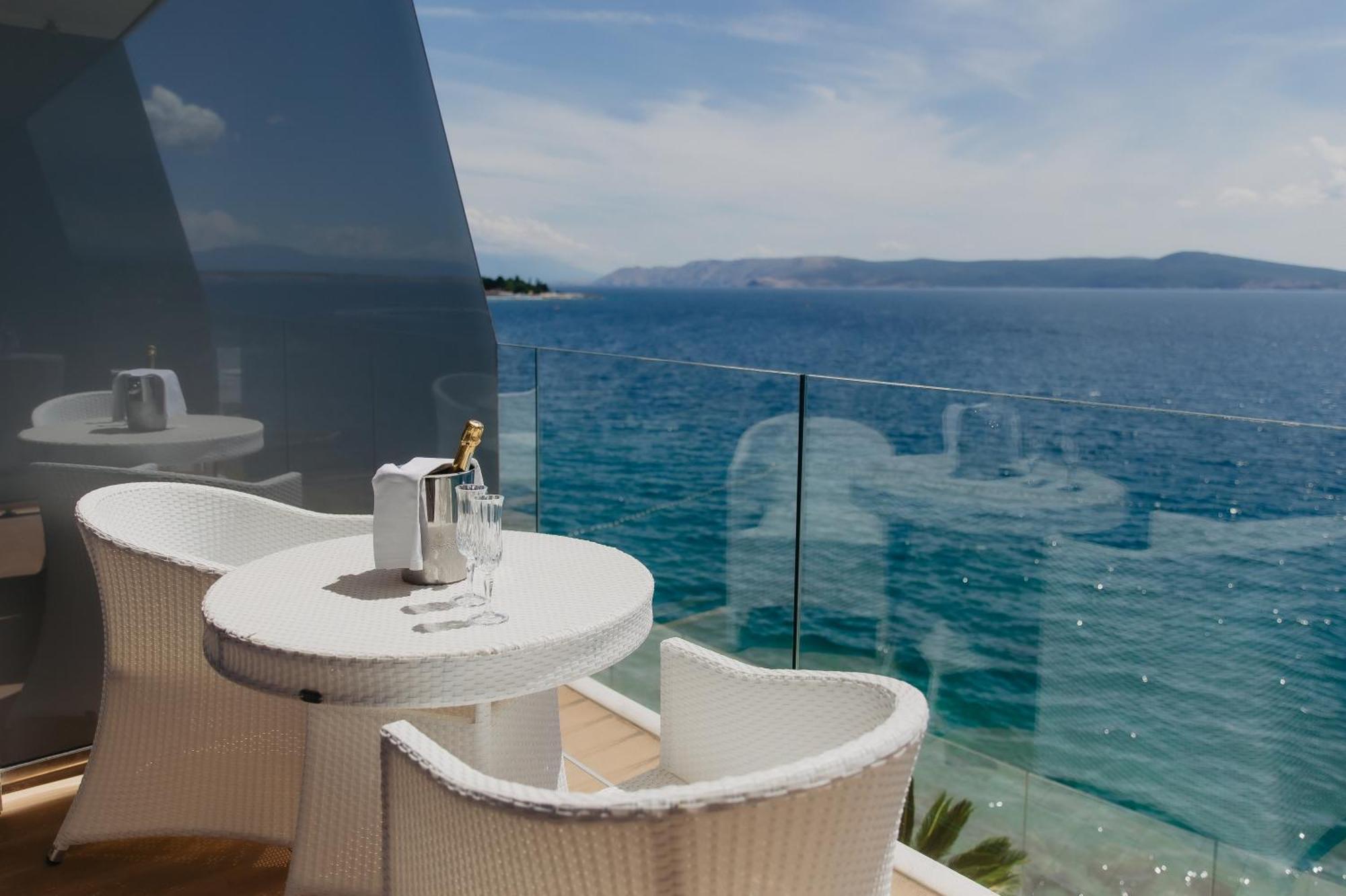 Superior Double Room Sea View Balcony