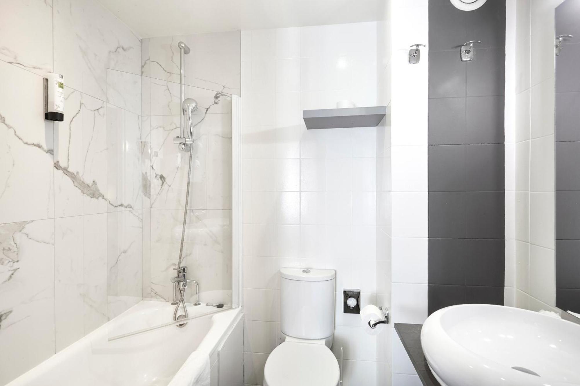 Double Room,1553926498:JPEG
