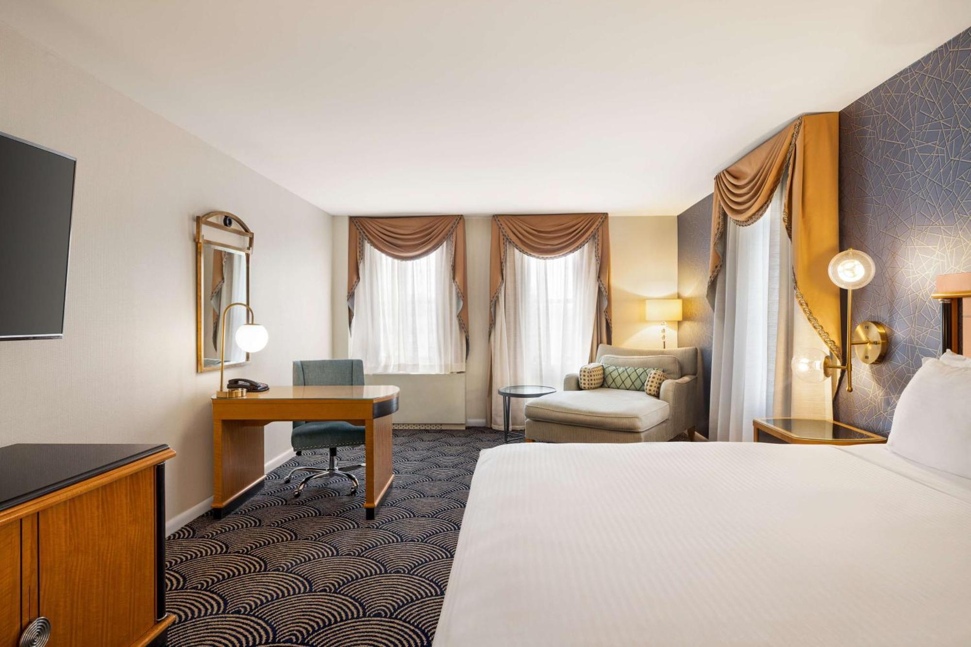 Junior Jacuzzi Suite.,1554836587:JPEG