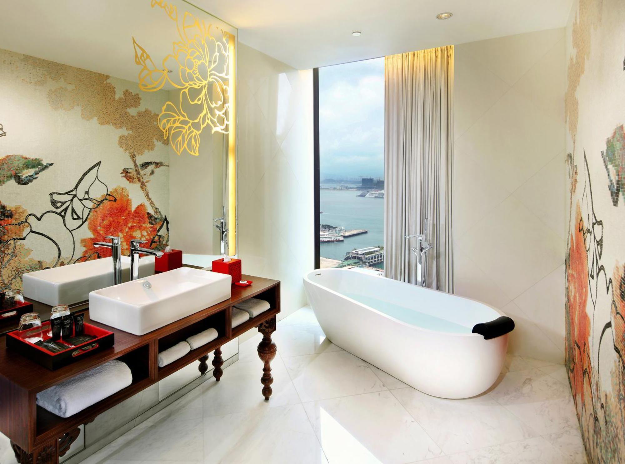 Full Moon King Room Partial Harbour View