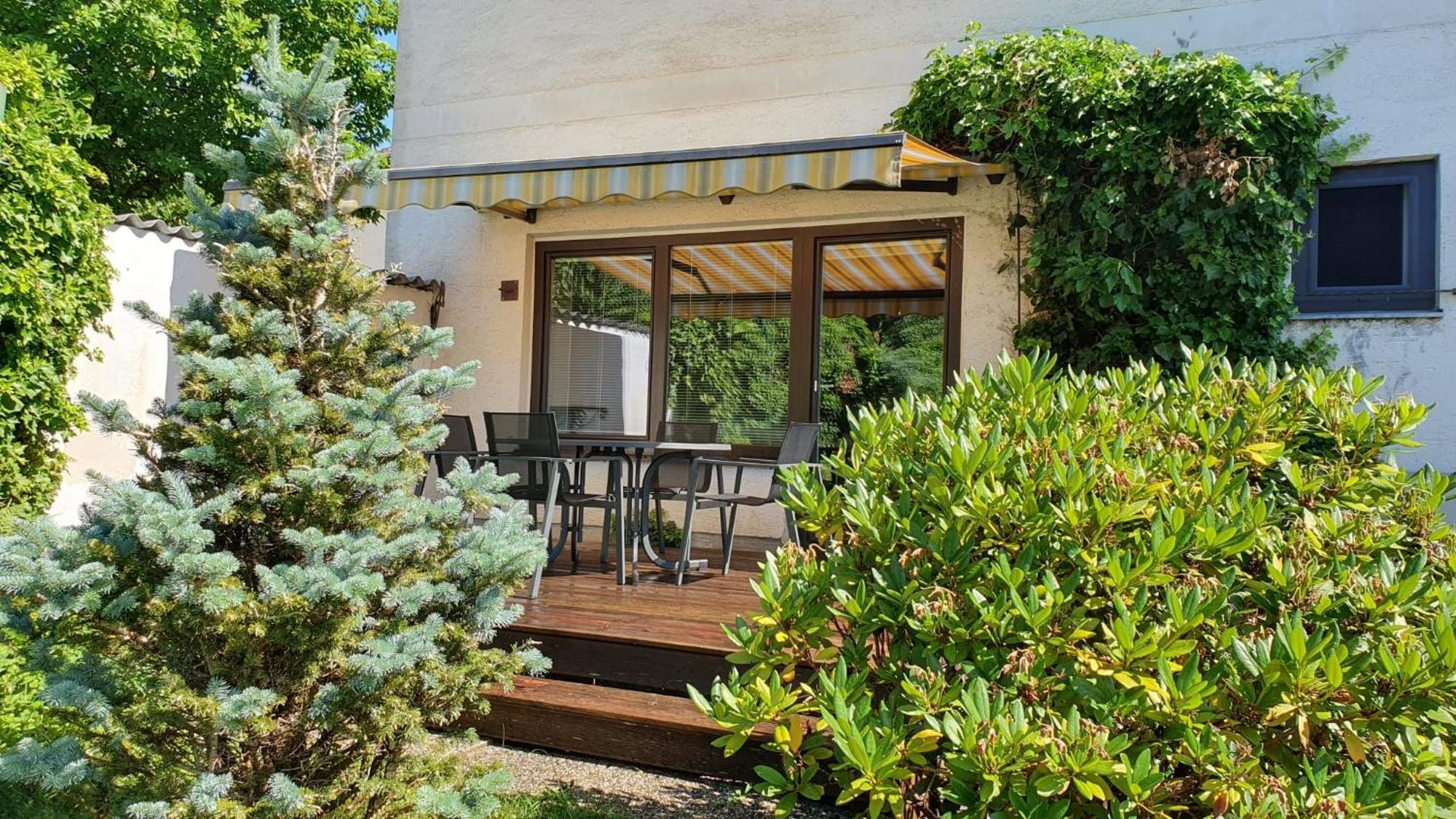 Apartment Garden View