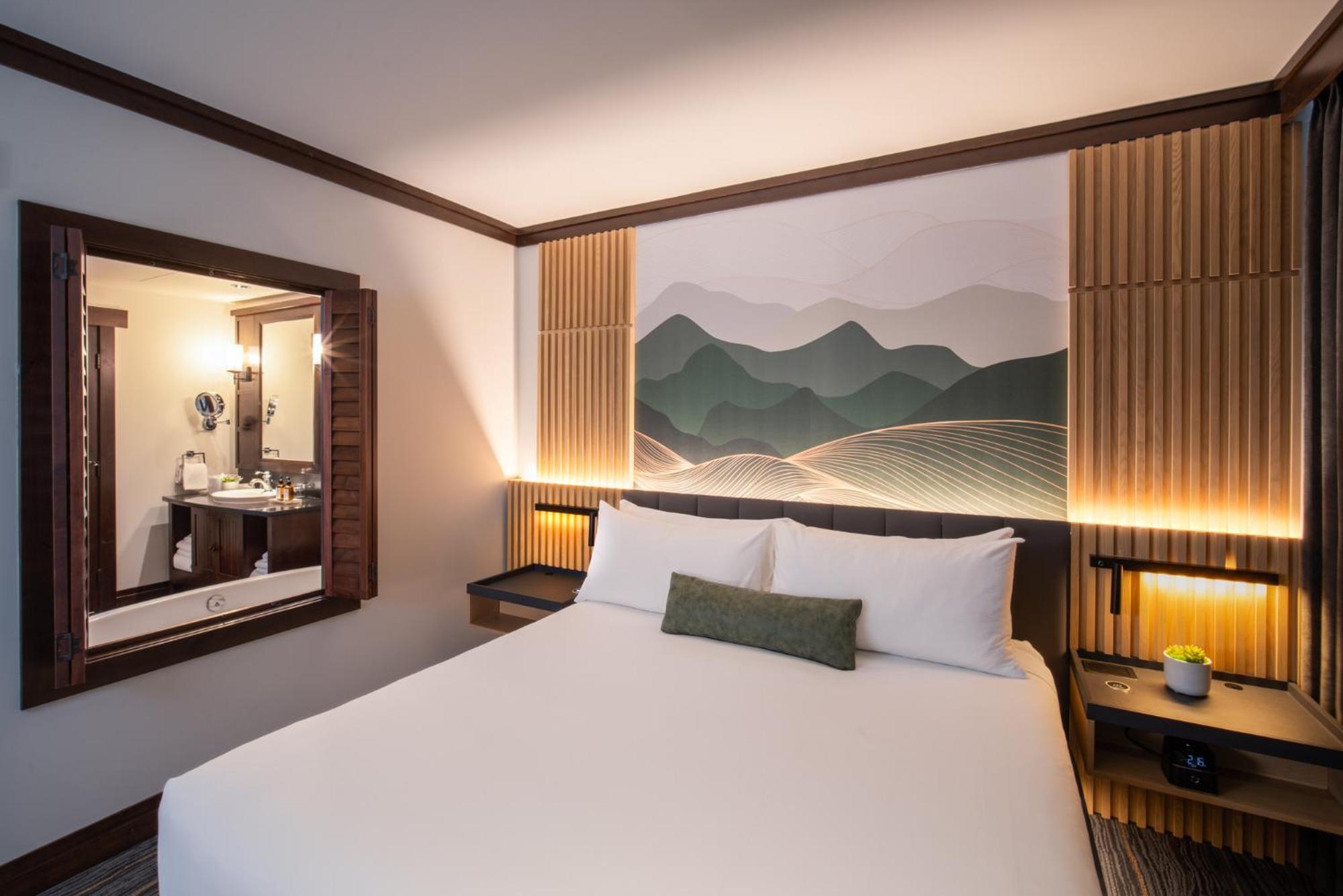 One-Bedroom Suite Lake View