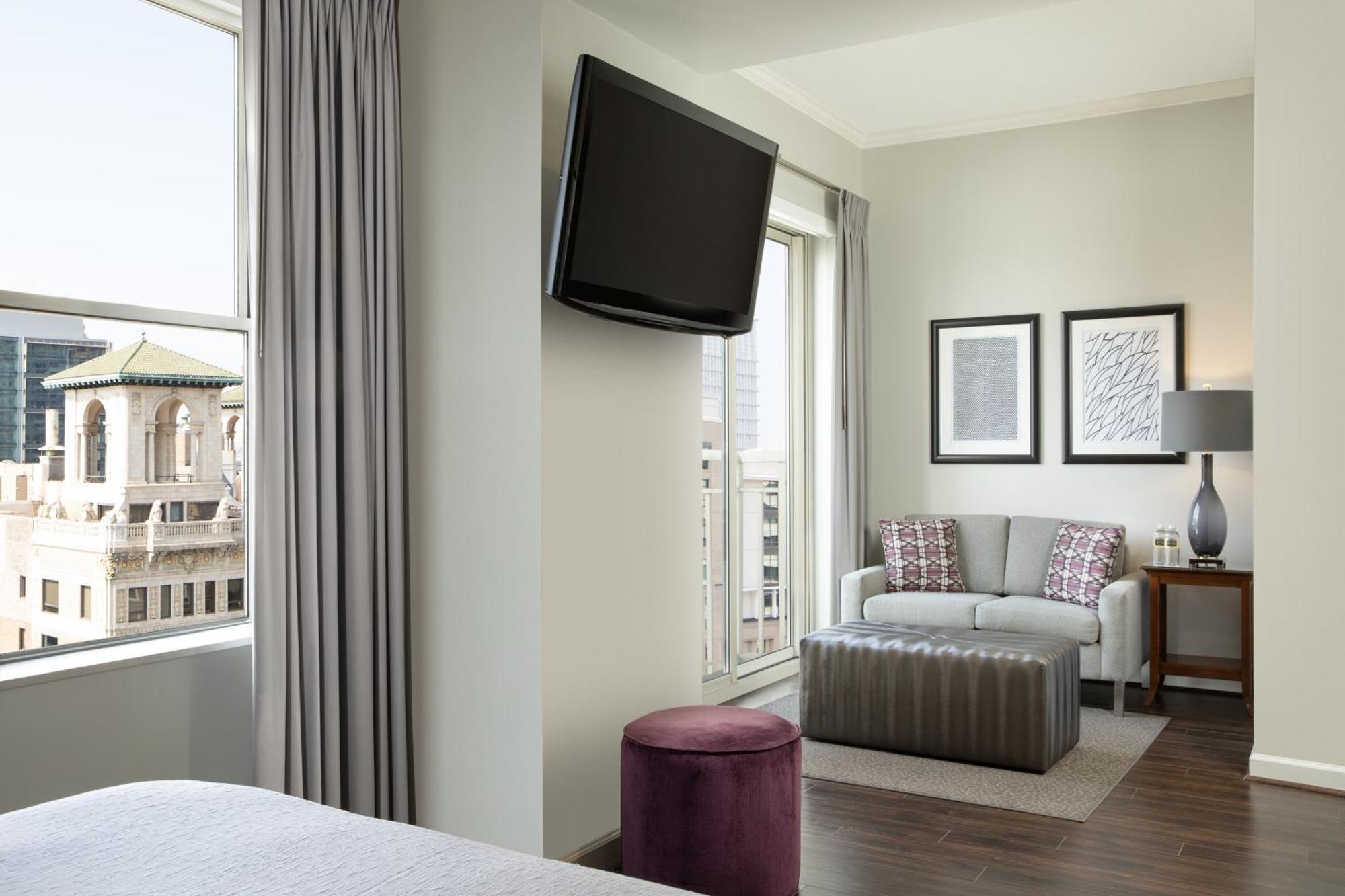 Solo Room 1 Double Bed