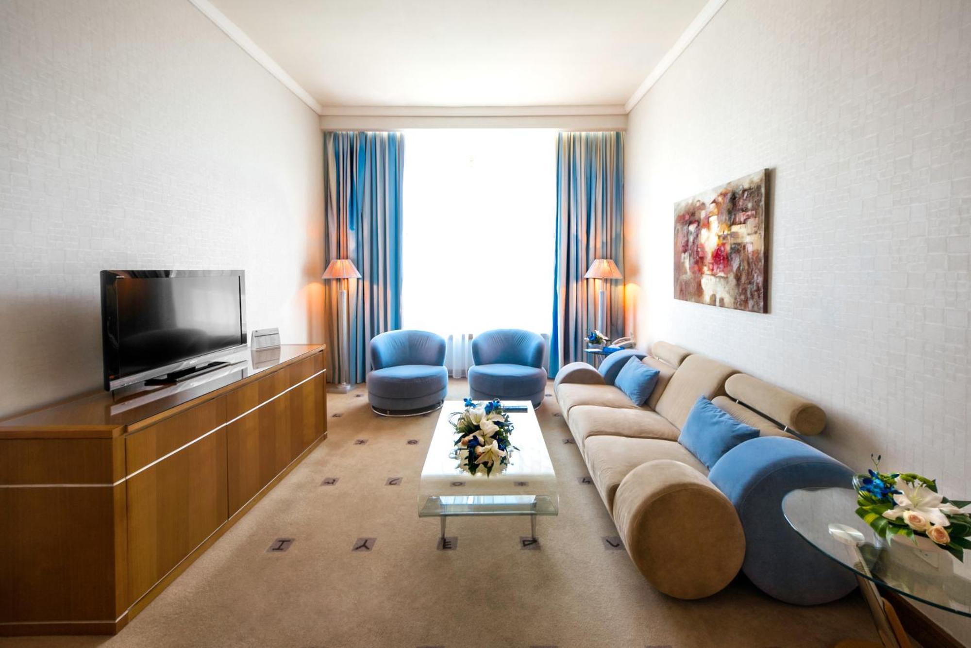 Executive Suite City View