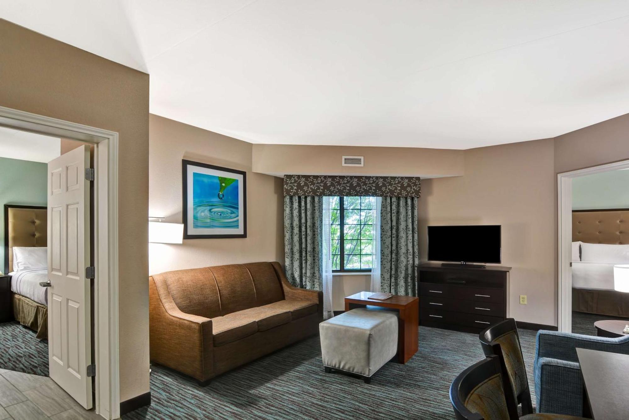 Two-Bedroom King Suite Non-Smoking,1557395143:JPEG