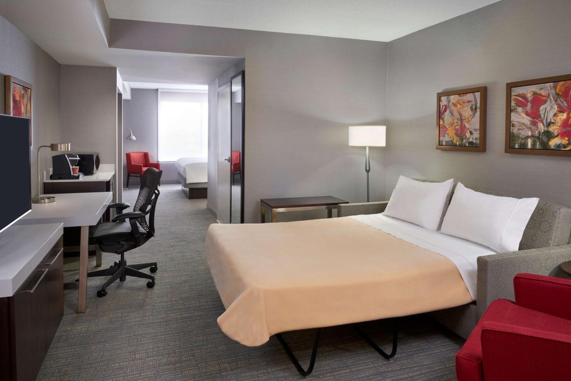 One-Bedroom King Suite