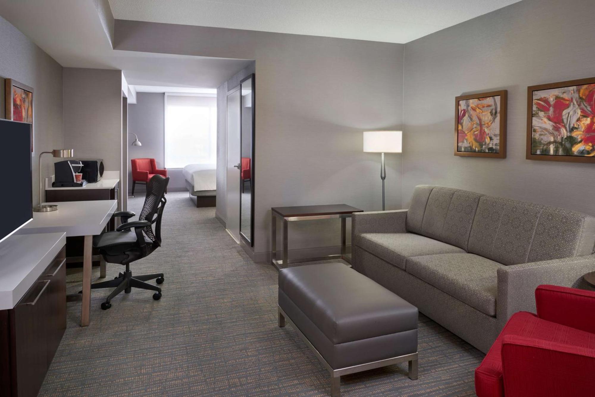 One-Bedroom King Suite
